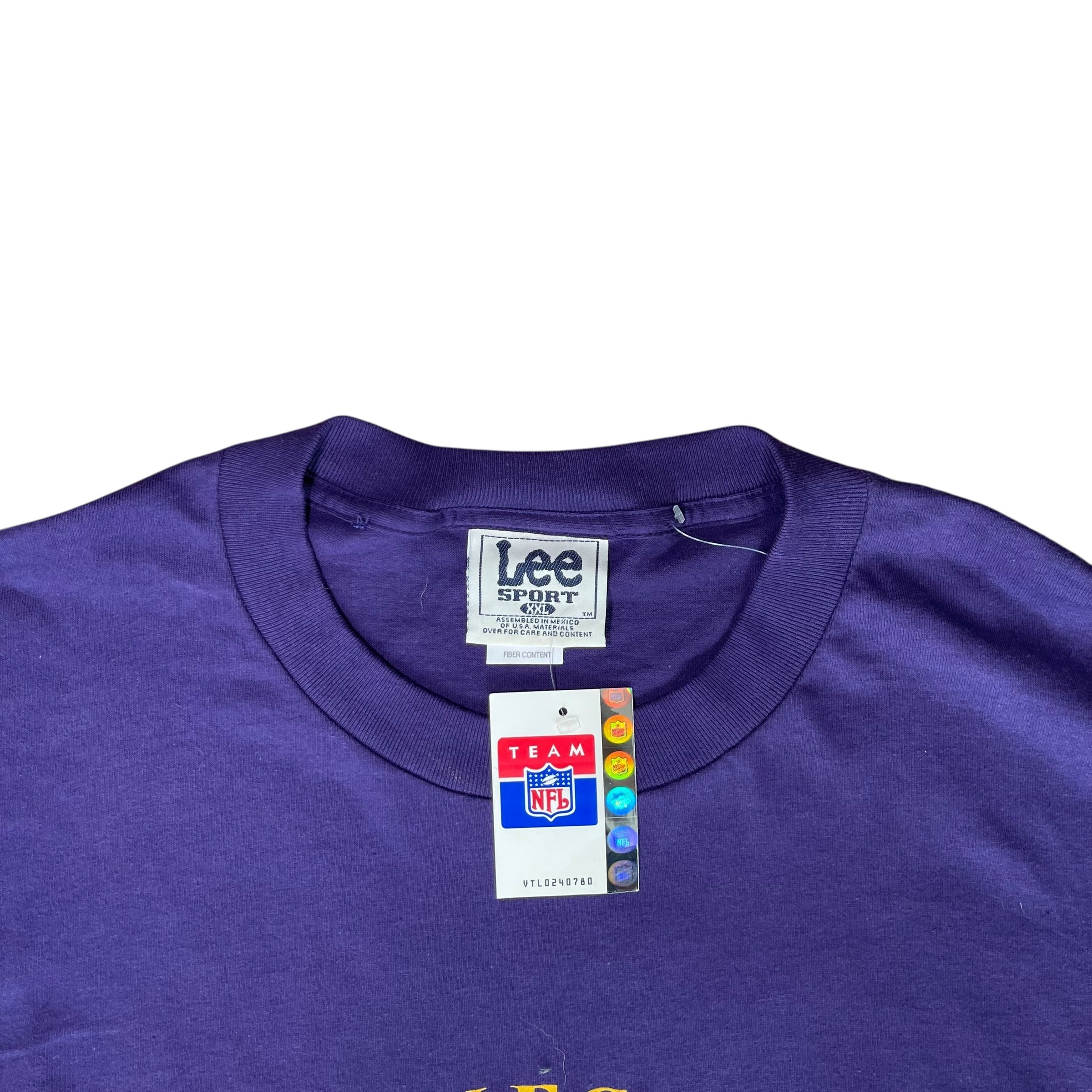 Vintage 1999 Minnesota Vikings Purple Graphic T-Shirt