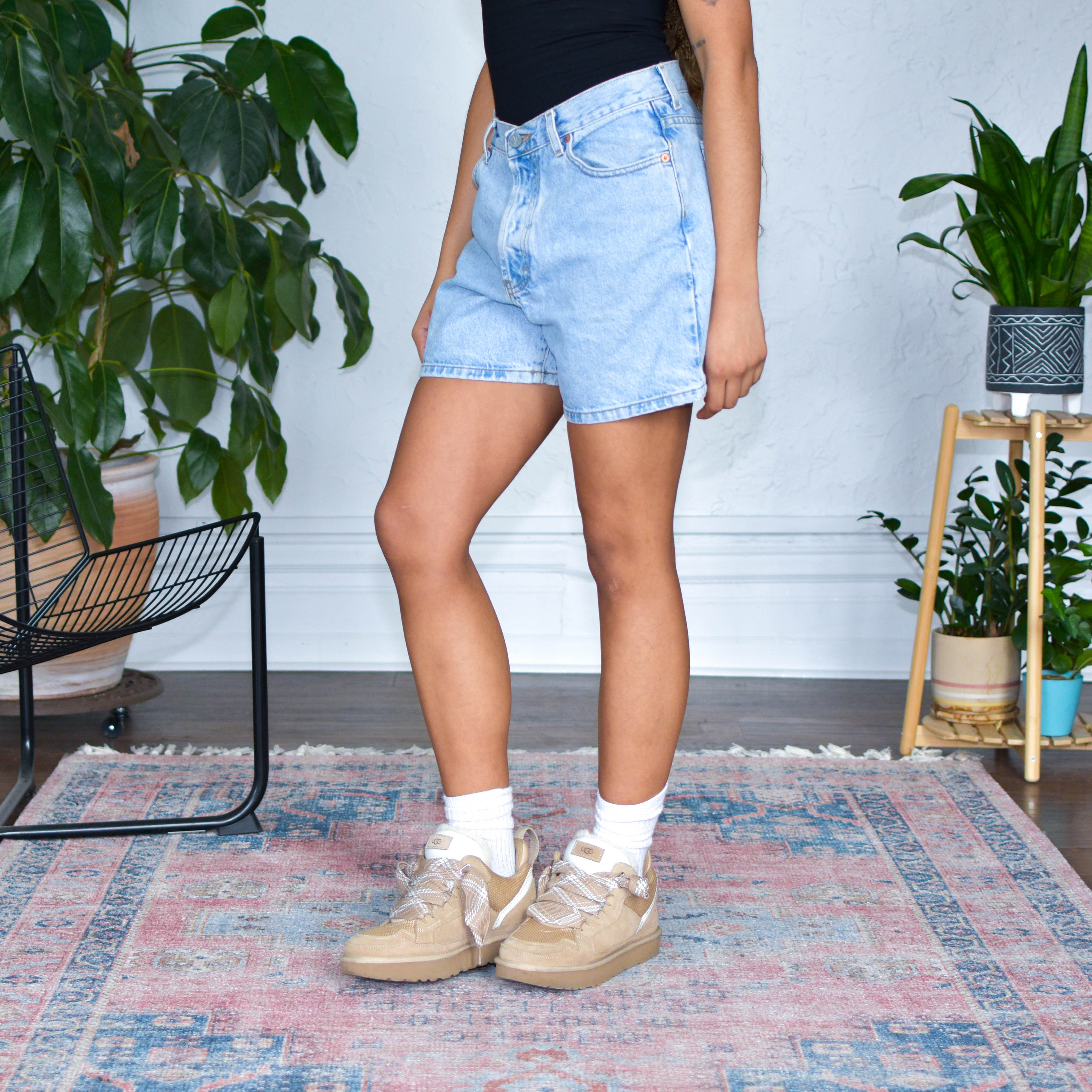 Vintage Femme Calvin Klein Jeans Light Wash Jean Shorts