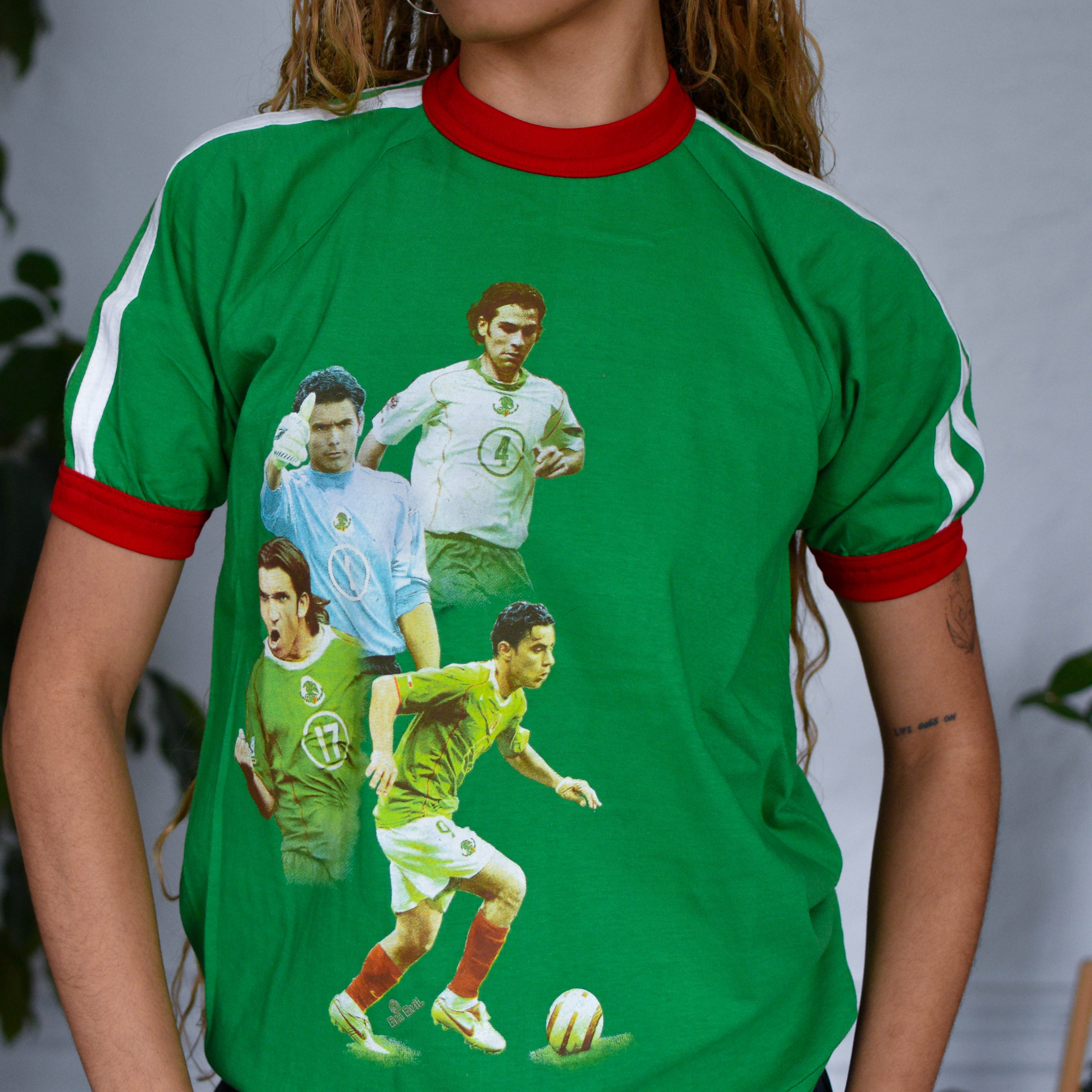 Vintage 2005 Mexico National Team Graphic T-Shirt
