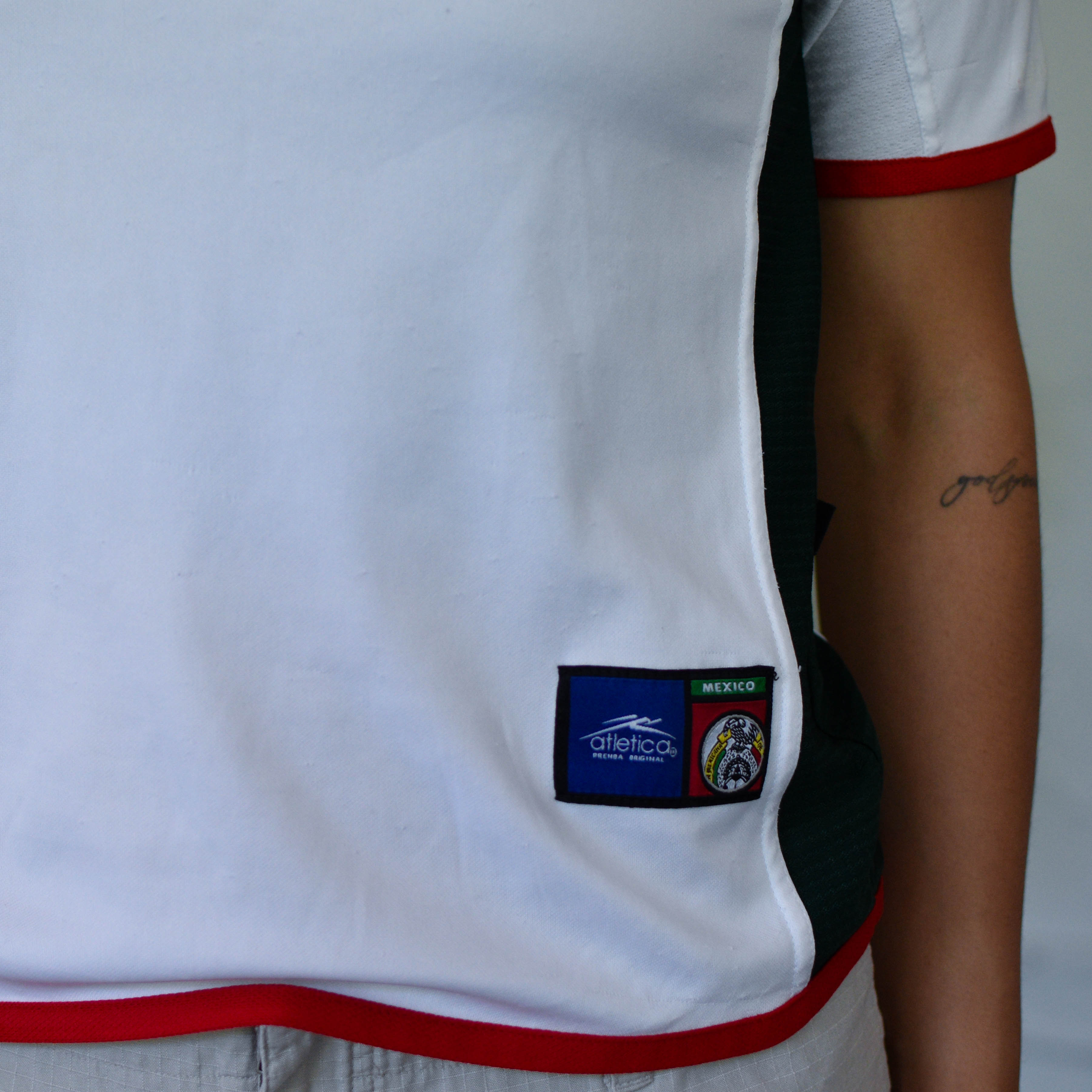 Vintage 2002 Femme Mexico World Cup White Jersey