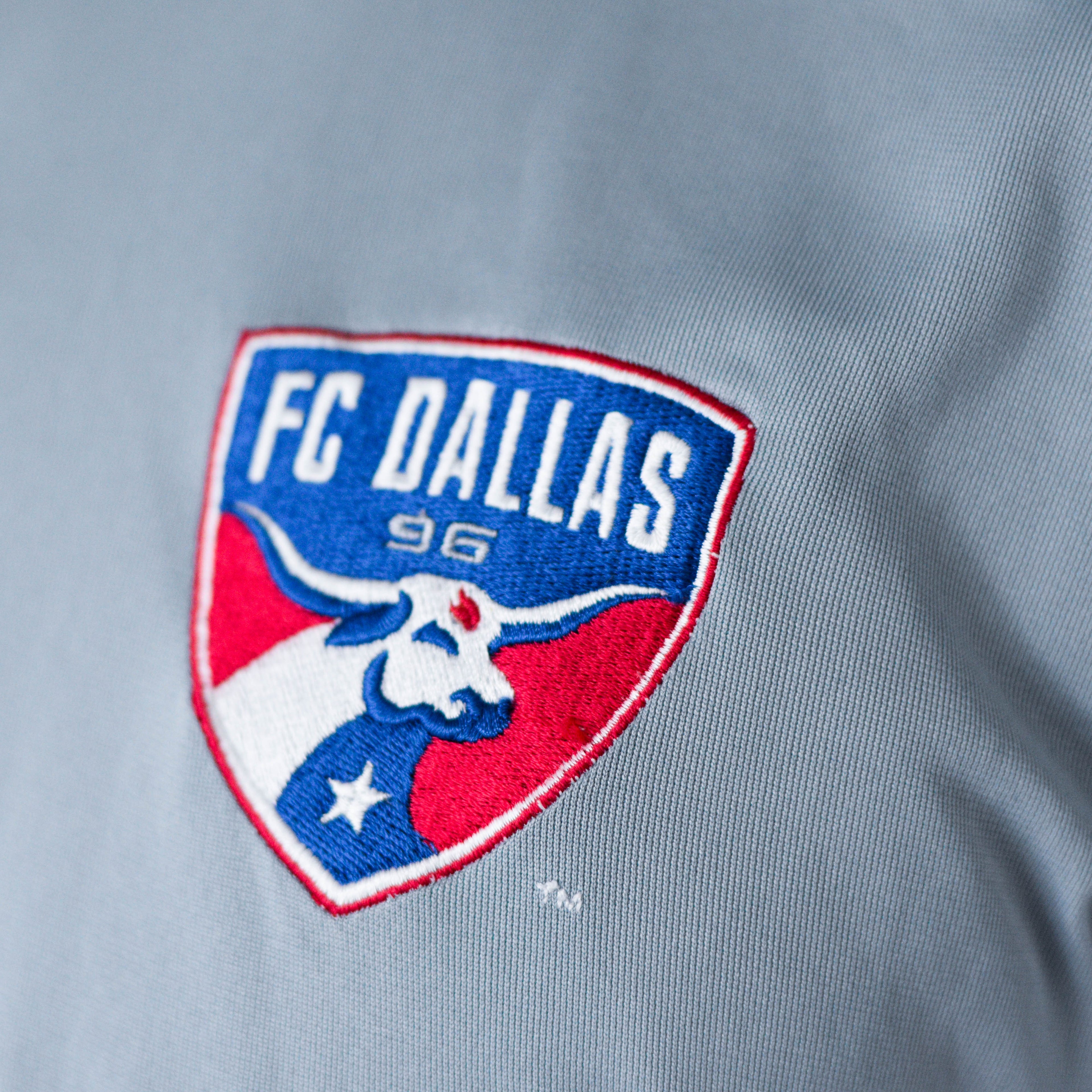 Vintage 2004-05 FC Dallas Long Sleeve Training Jersey