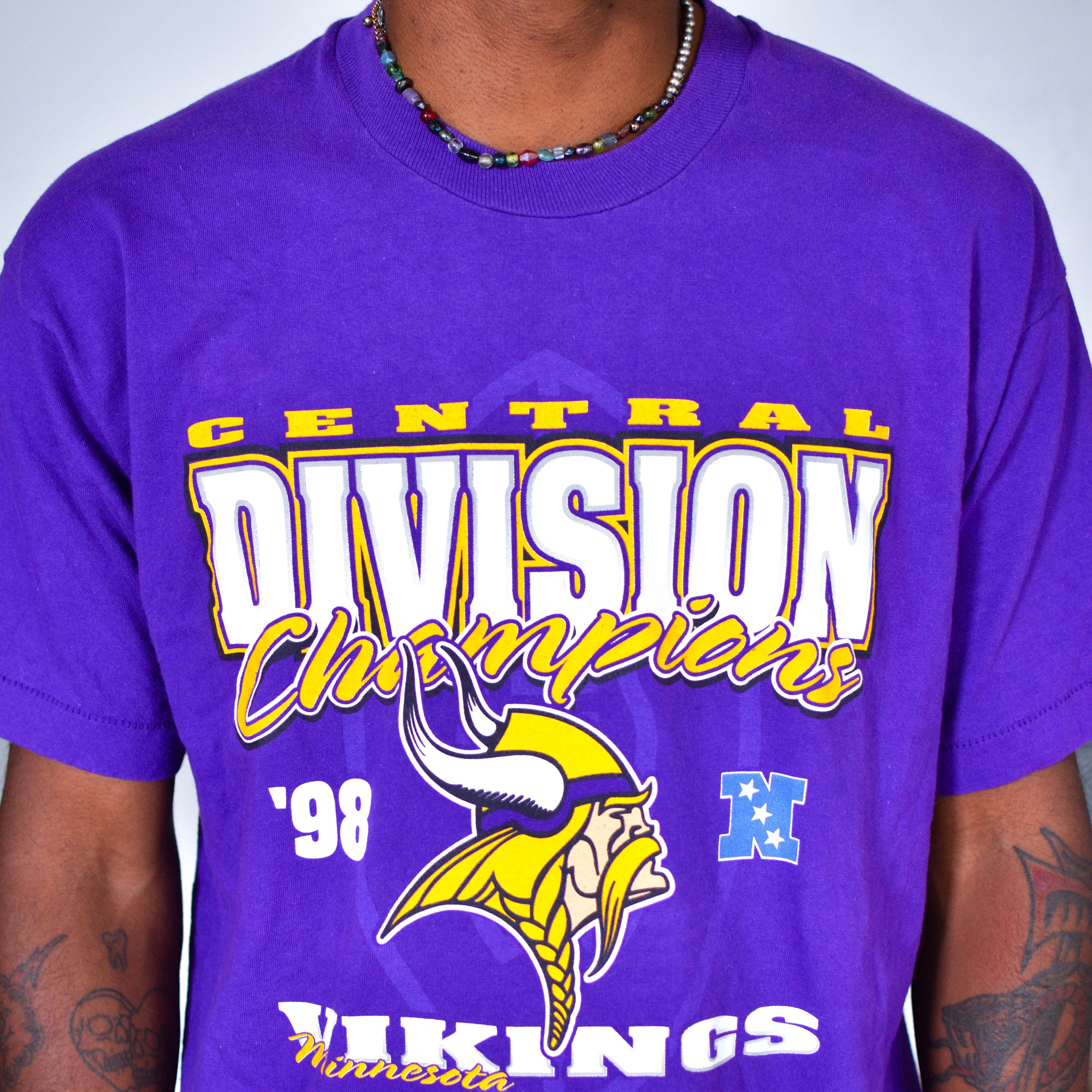 Vintage 1998 Minnesota Vikings Division Champions Graphic T-Shirt