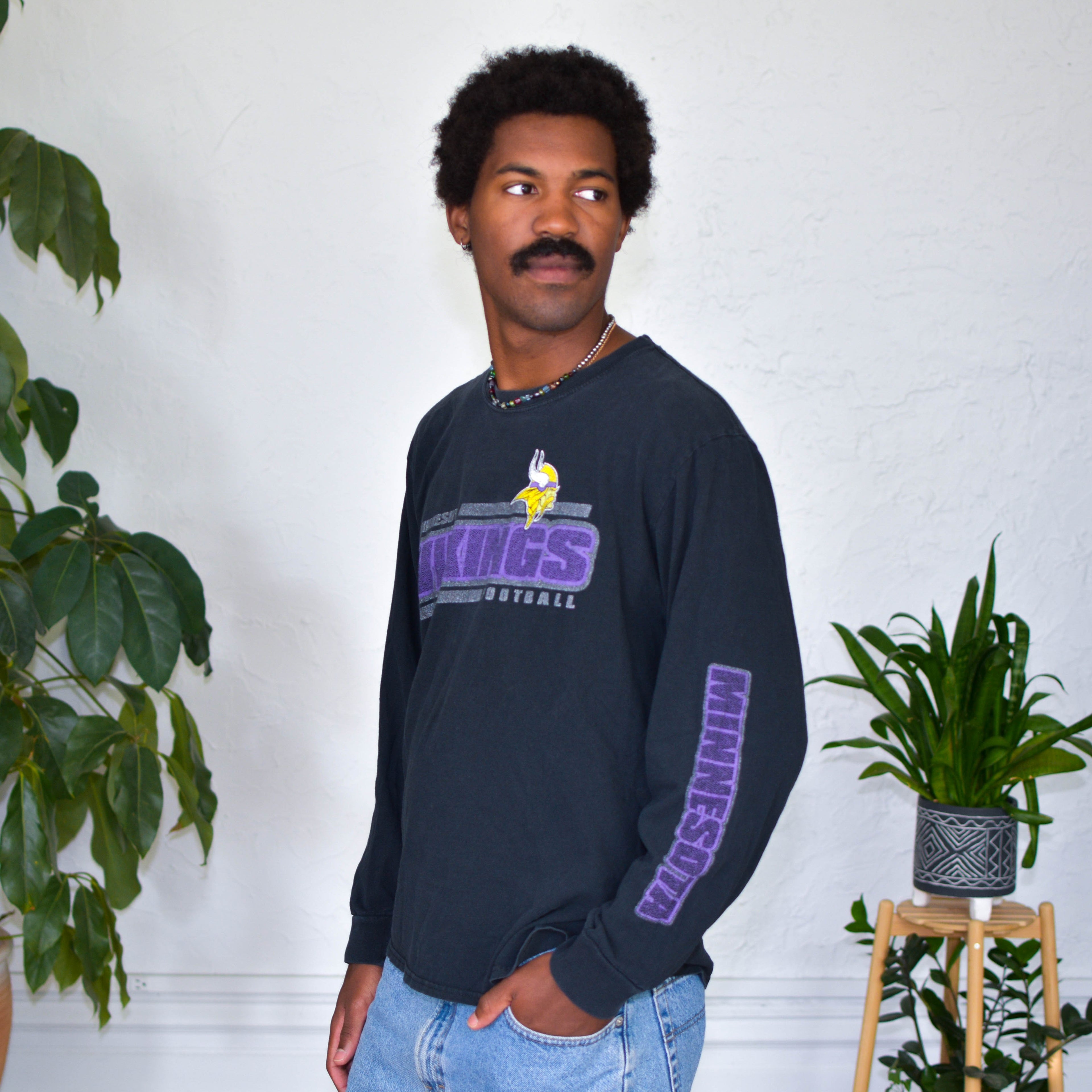 Vintage Minnesota Vikings Long-Sleeve T-Shirt