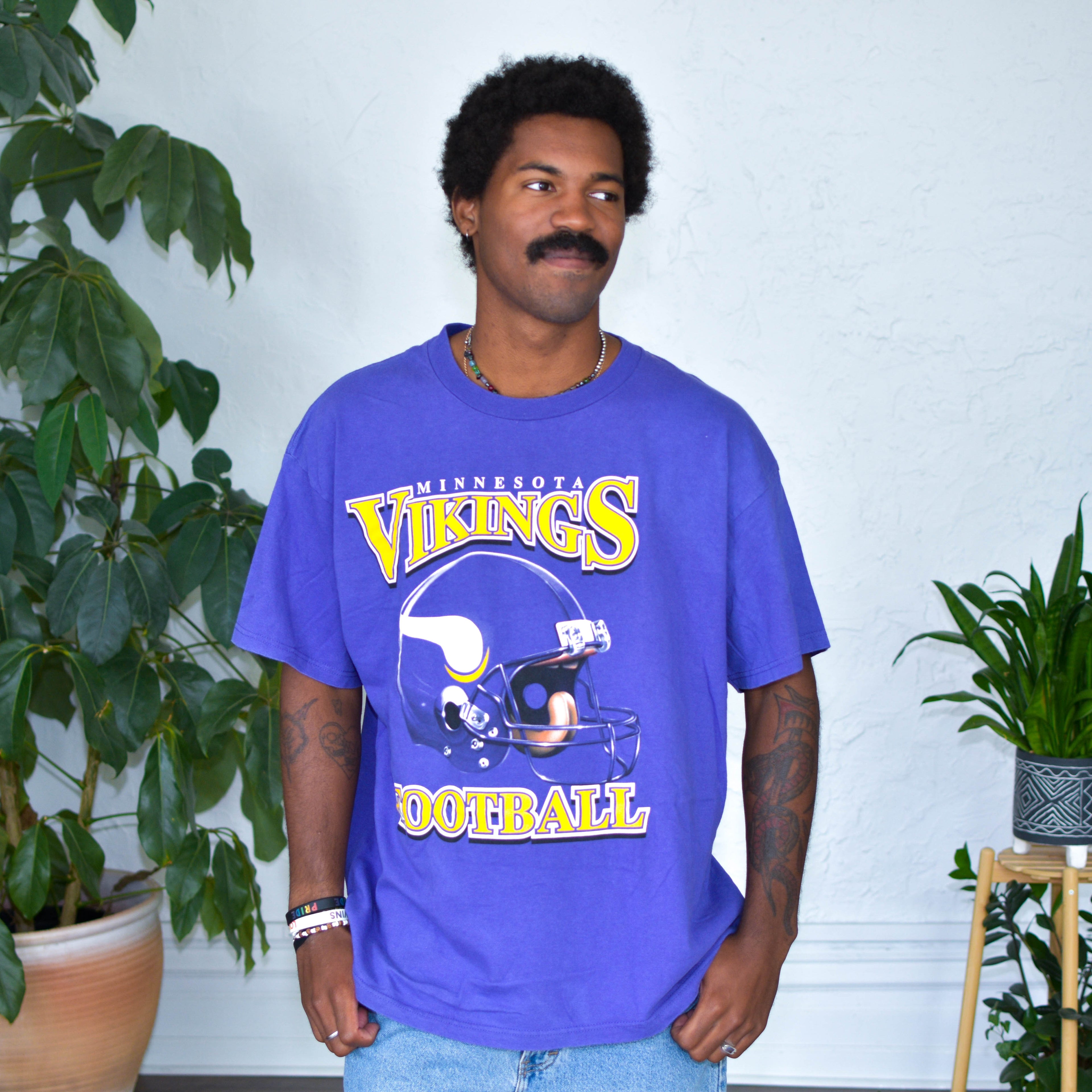 Vintage Minnesota Vikings 3D Logo T-Shirt