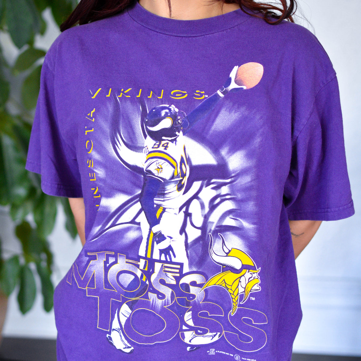 Vintage 1998 Minnesota Vikings Randy Moss Graphic T-Shirt