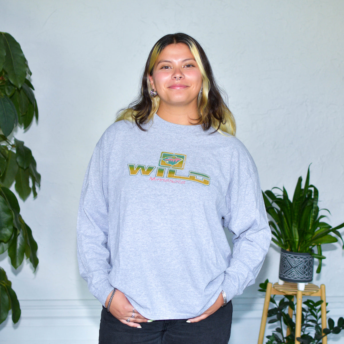 Vintage Minnesota Wild Gray Long Sleeve T-Shirt