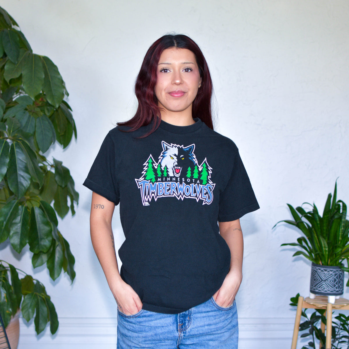Vintage 90s Pro Player Black Minnesota Timberwolves T-Shirt