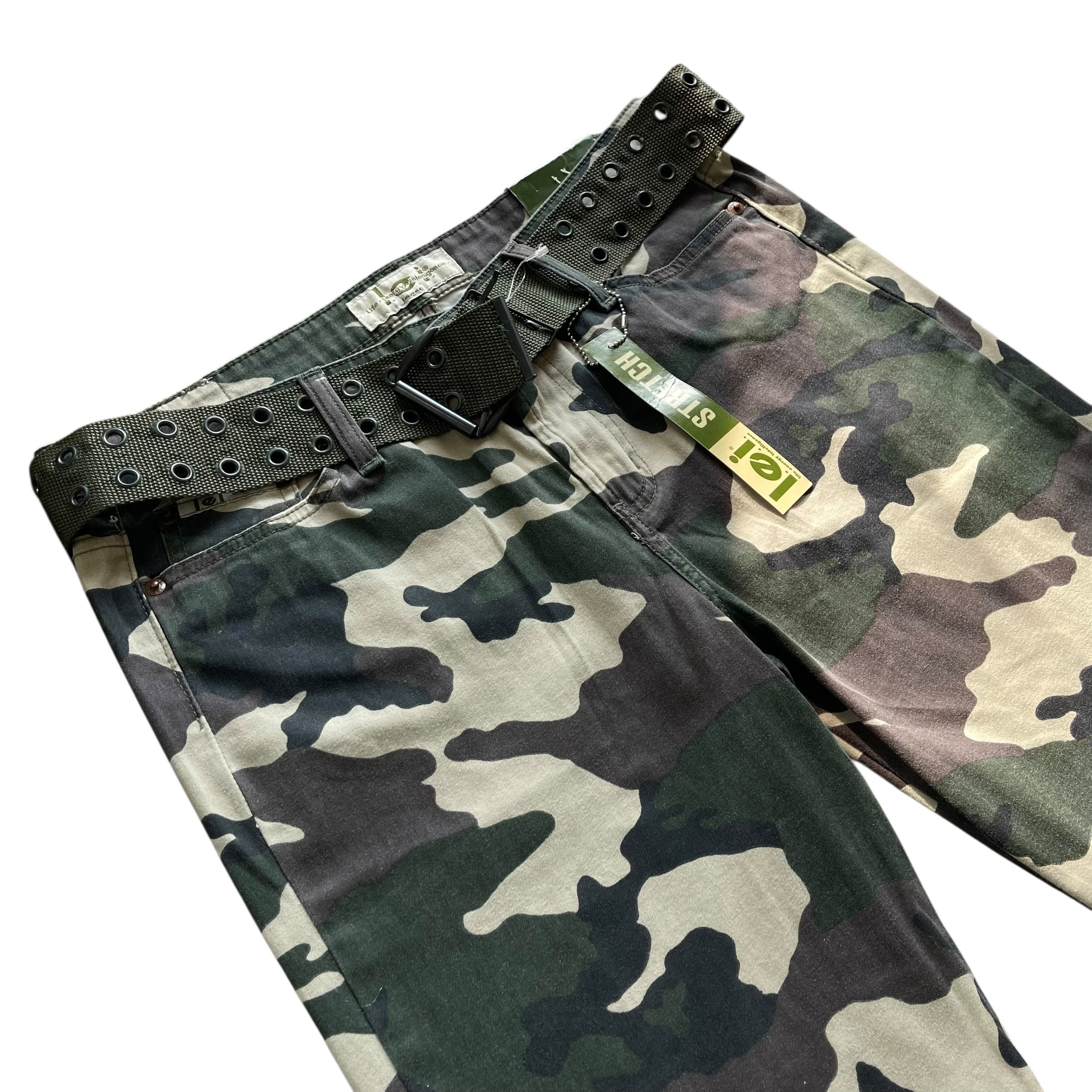 Deadstock Y2K L.E.I. Camo Pants with Belt
