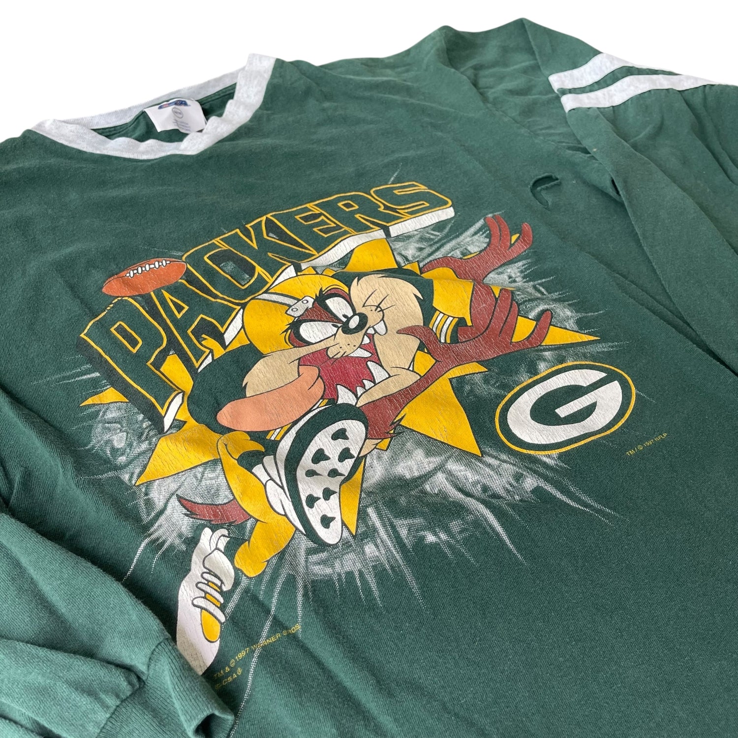 Vintage Femme 1997 Looney Tunes Green Bay Packers Long Sleeve T-Shirt