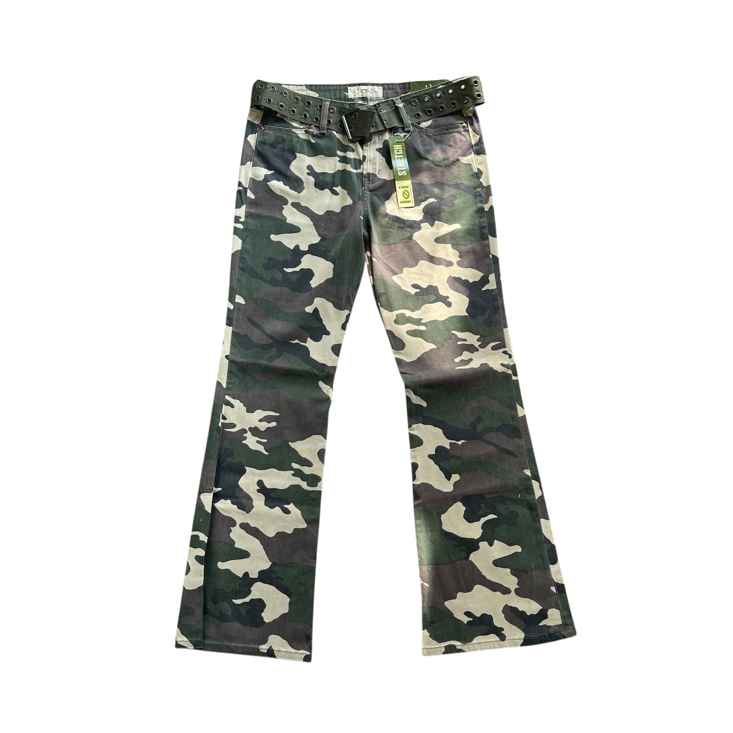 Deadstock Y2K L.E.I. Camo Pants with Belt