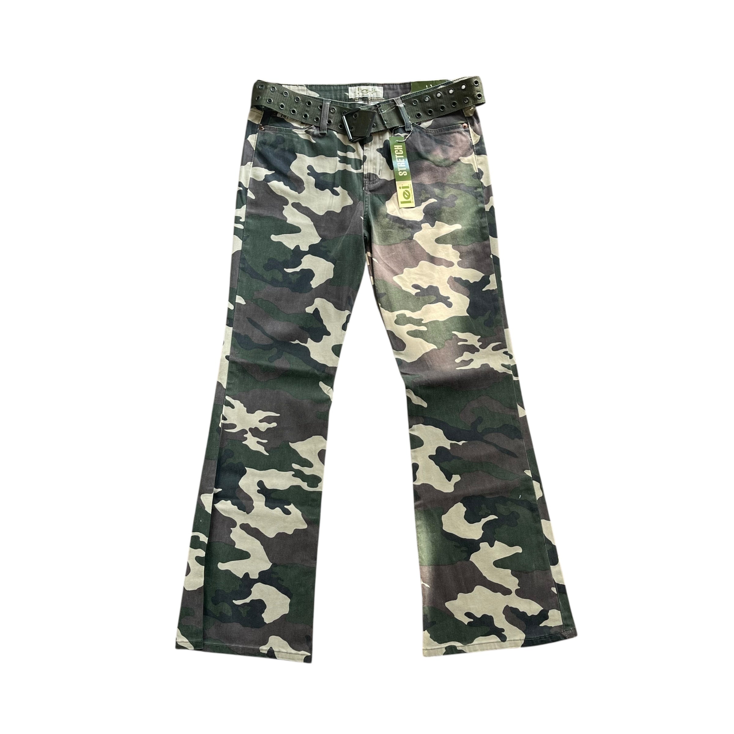 Deadstock Y2K L.E.I. Camo Pants with Belt