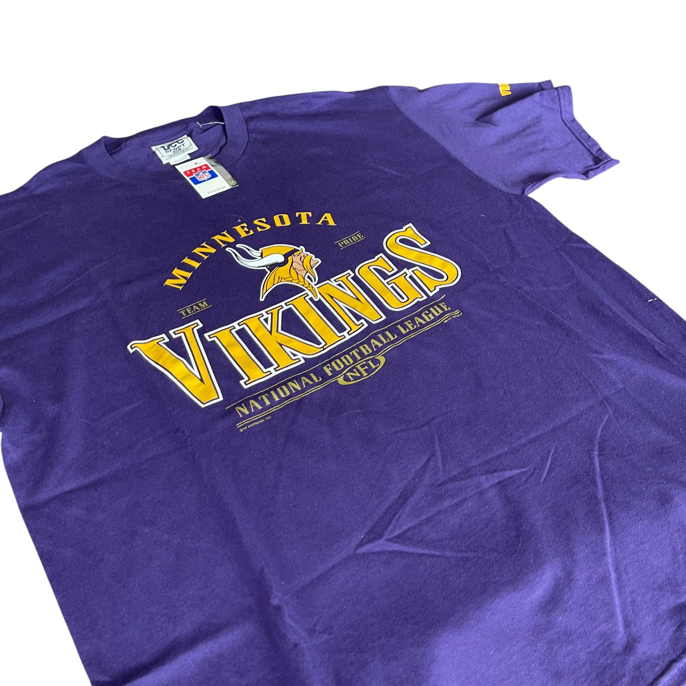 Vintage 1999 Minnesota Vikings Purple Graphic T-Shirt