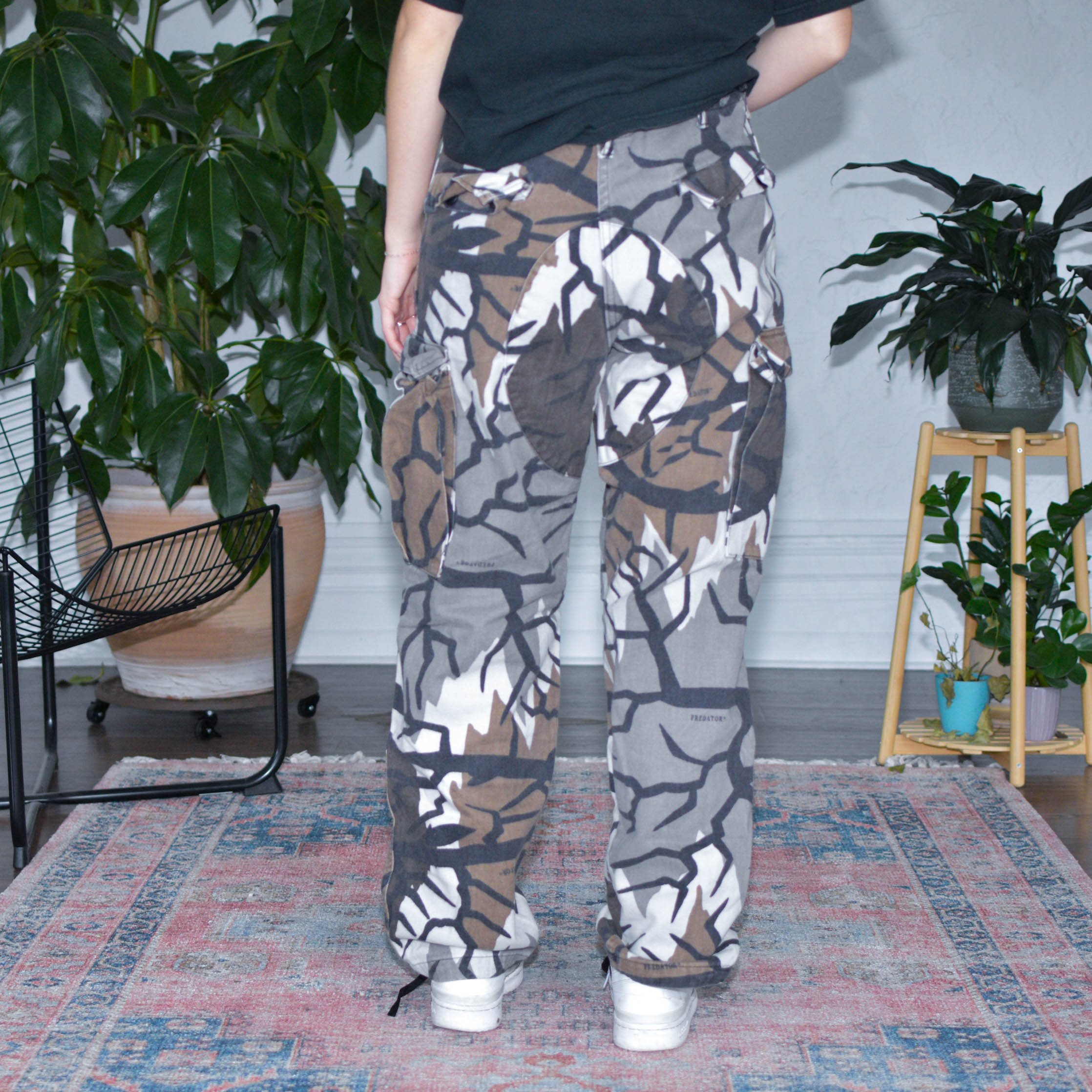 Vintage Cabelas Predator Camo Cargo Style Pants