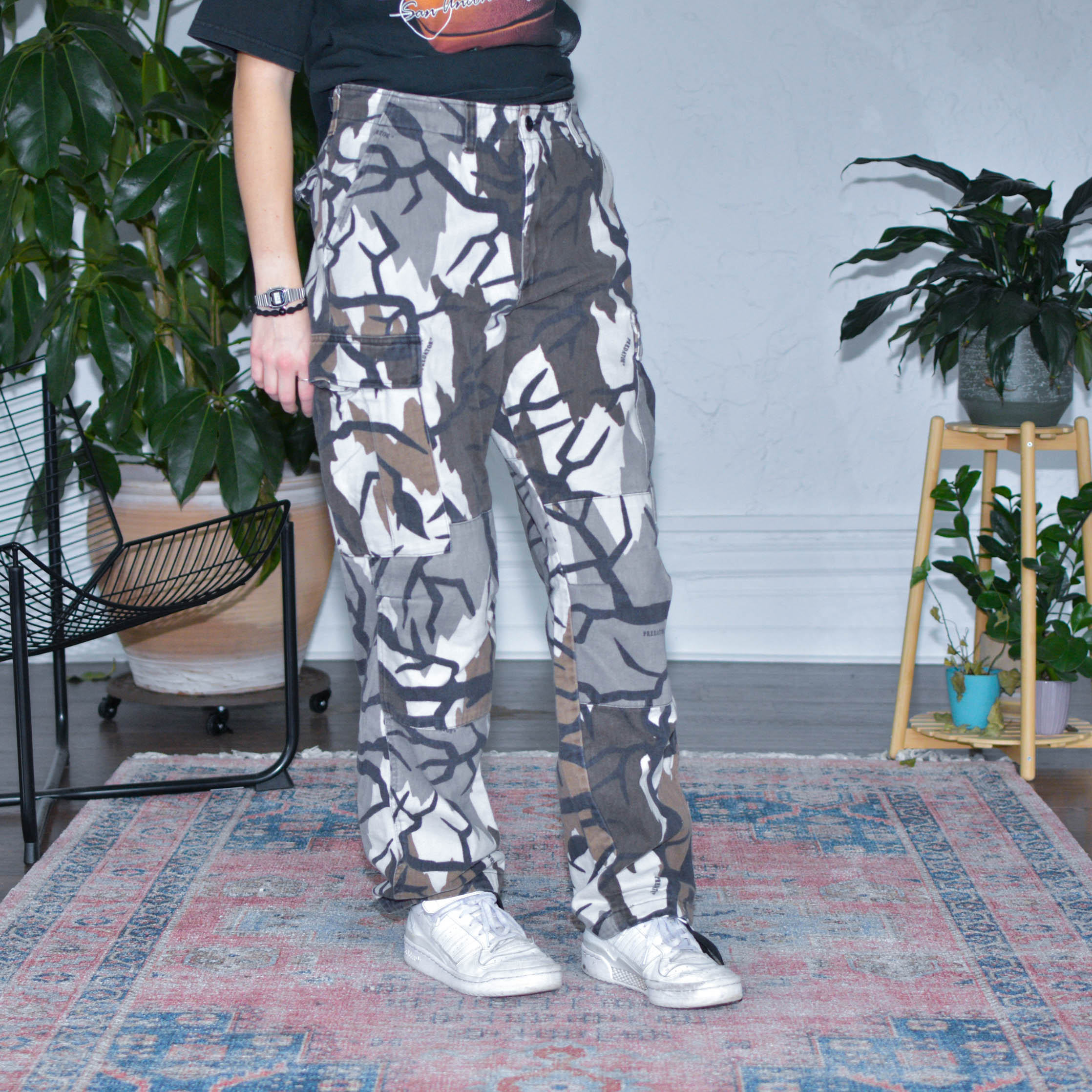 Vintage Cabelas Predator Camo Cargo Style Pants