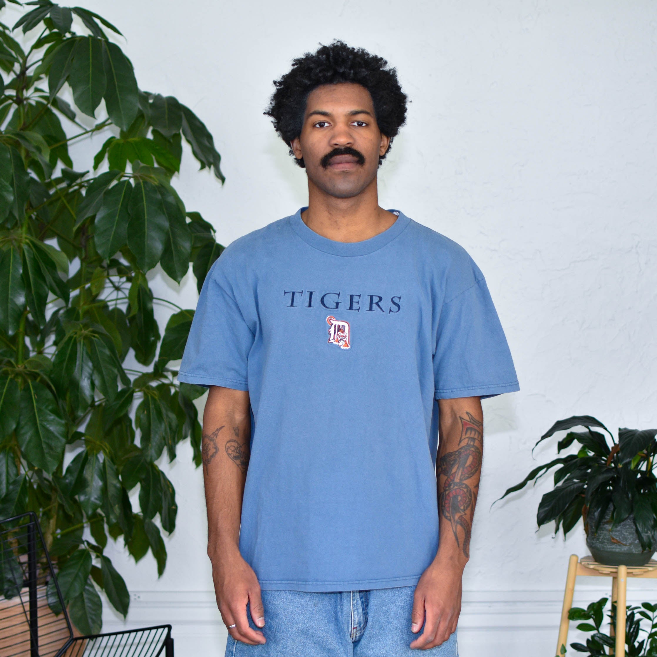 Vintage Detroit Tigers Embroidered Light Blue T-Shirt
