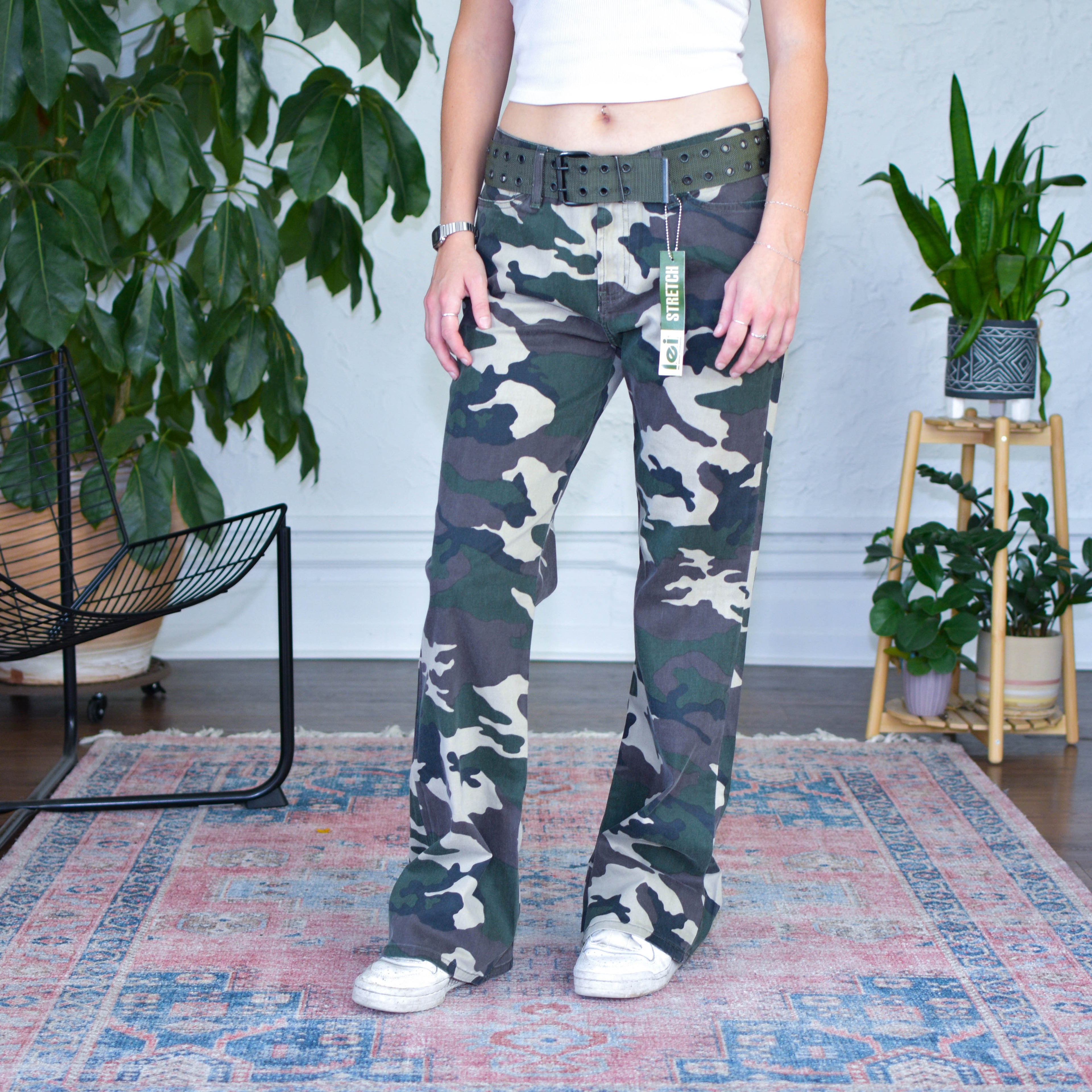 Deadstock Y2K L.E.I. Camo Pants with Belt