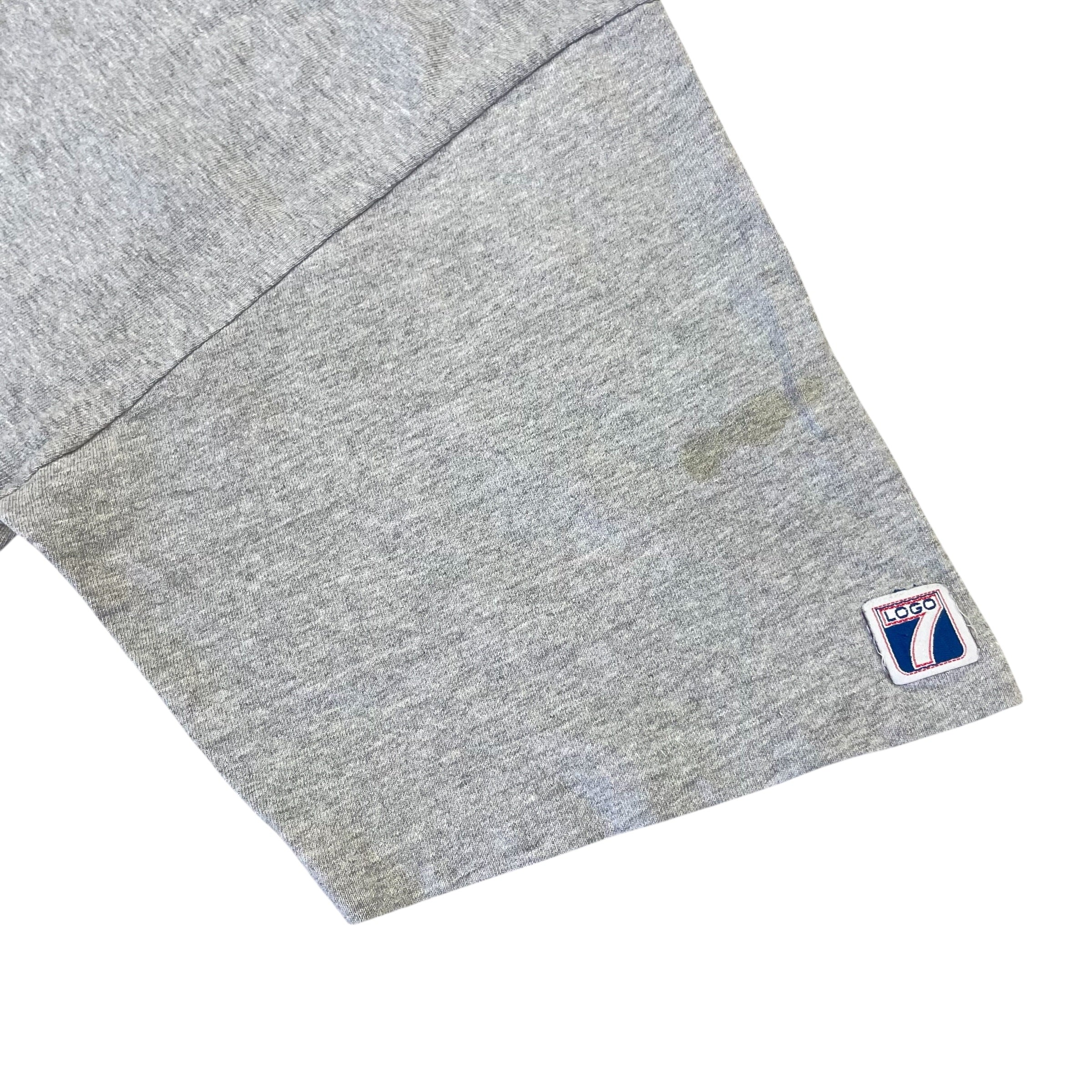 Vintage Minnesota Timberwolves Logo7 Graphic T-Shirt