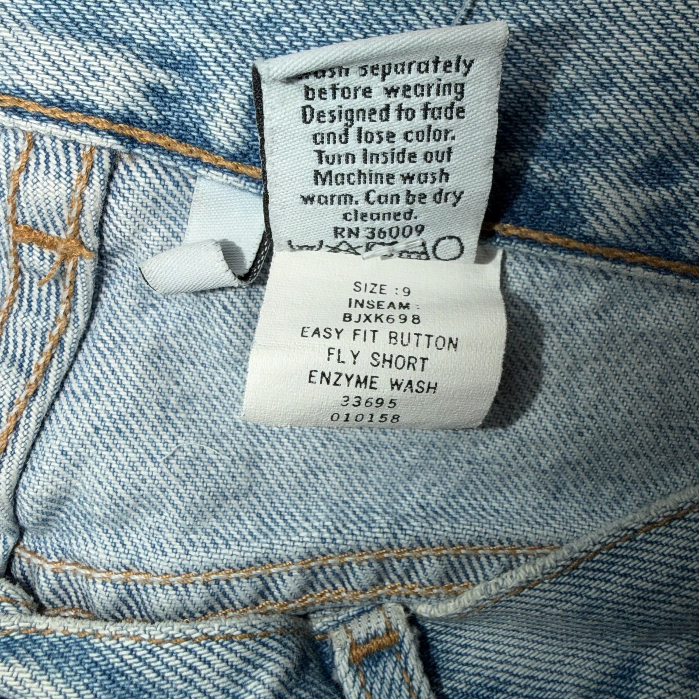 Vintage Femme Calvin Klein Jeans Light Wash Jean Shorts