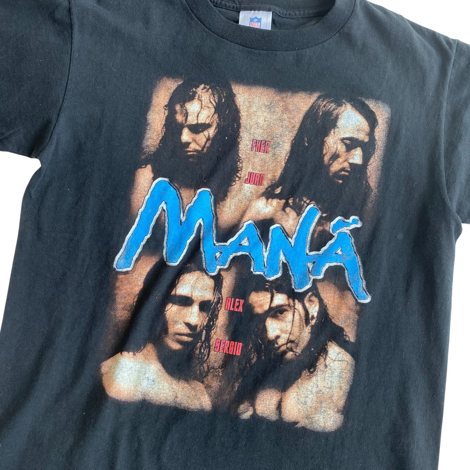 2002 Mana Tour Graphic T-Shirt