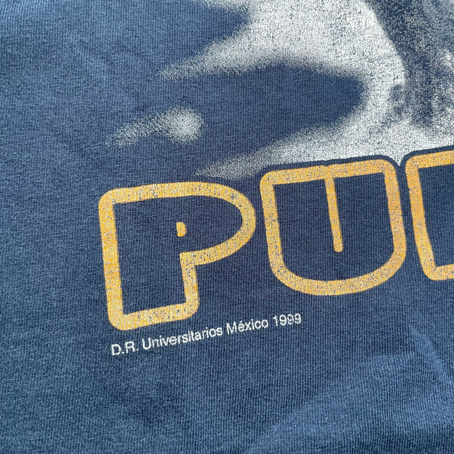 Vintage 1999 Pumas UNAM T-Shirt