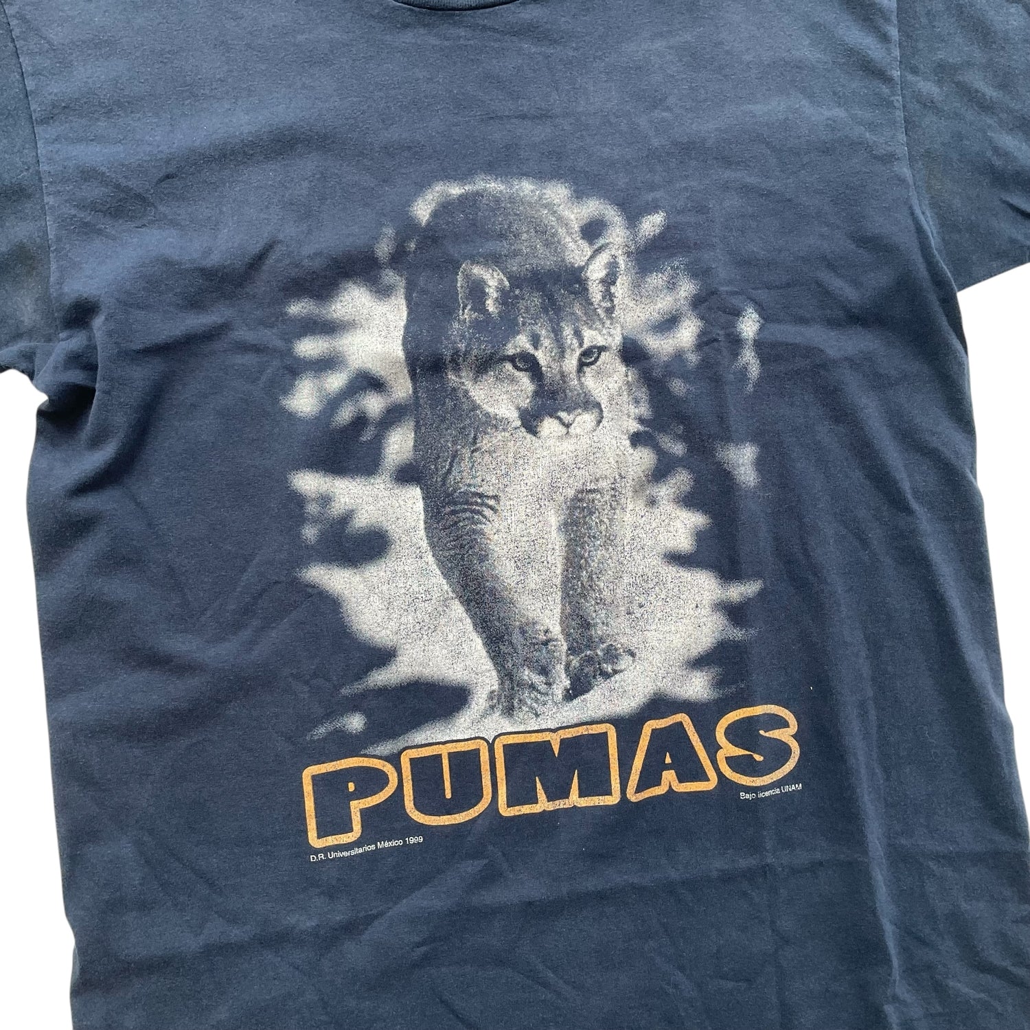 Vintage 1999 Pumas UNAM T-Shirt