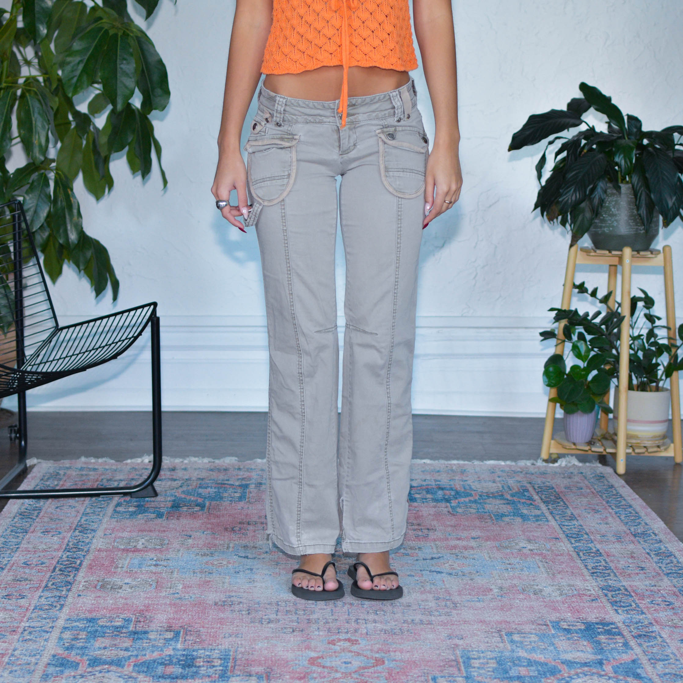 Vintage Y2K No Boundaries Flare Cargo Pants