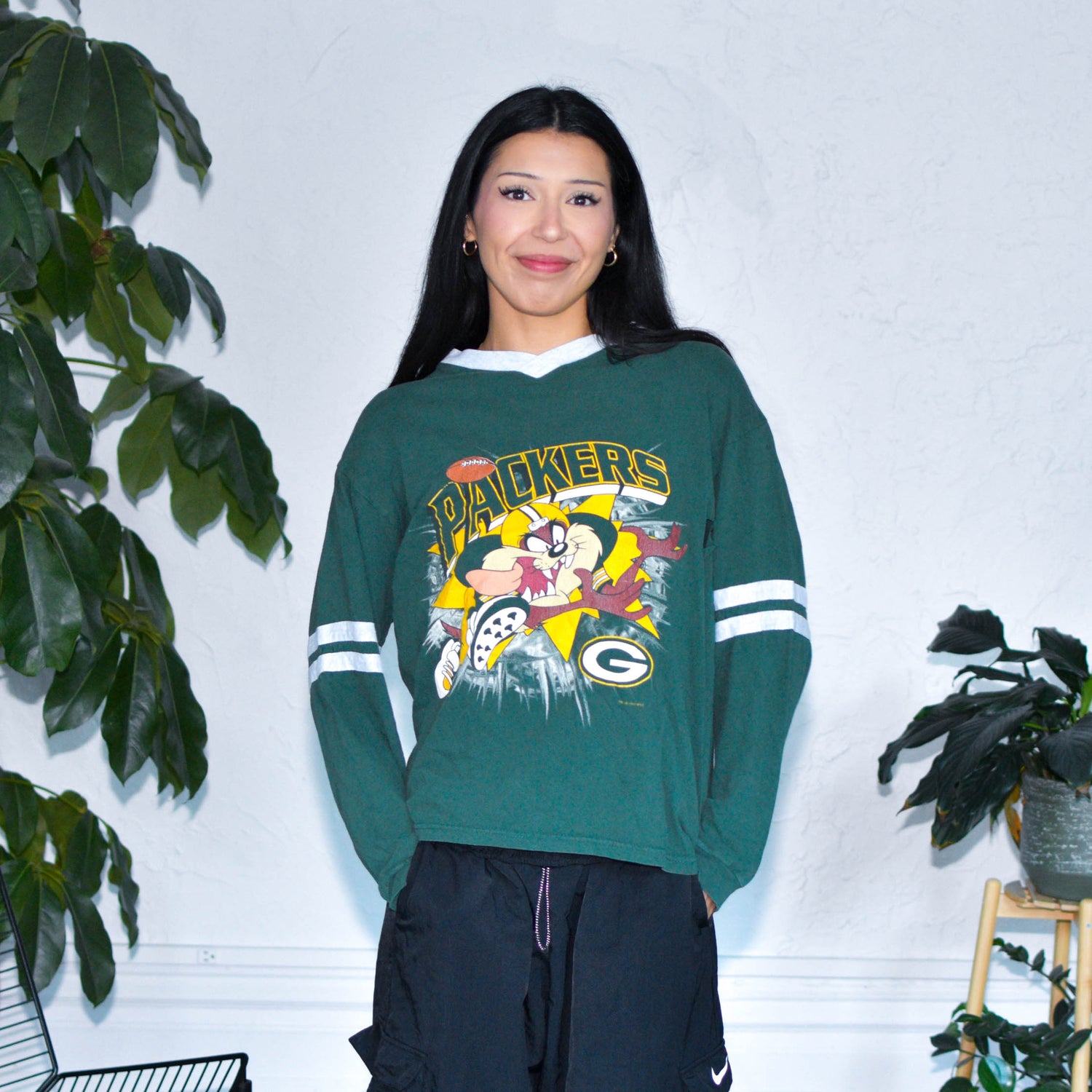 Vintage Femme 1997 Looney Tunes Green Bay Packers Long Sleeve T-Shirt
