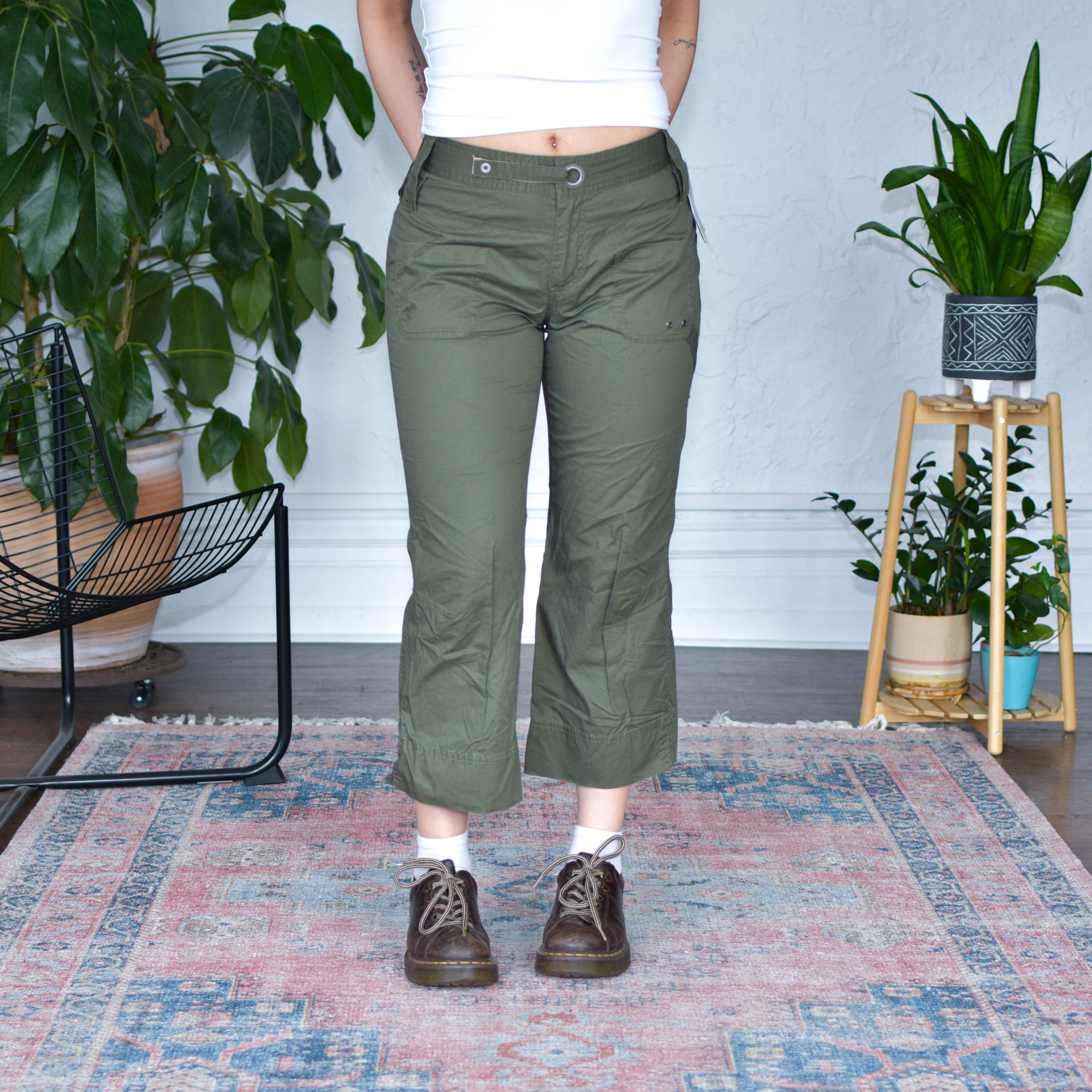Vintage Columbia Olive Colored Capris Pants