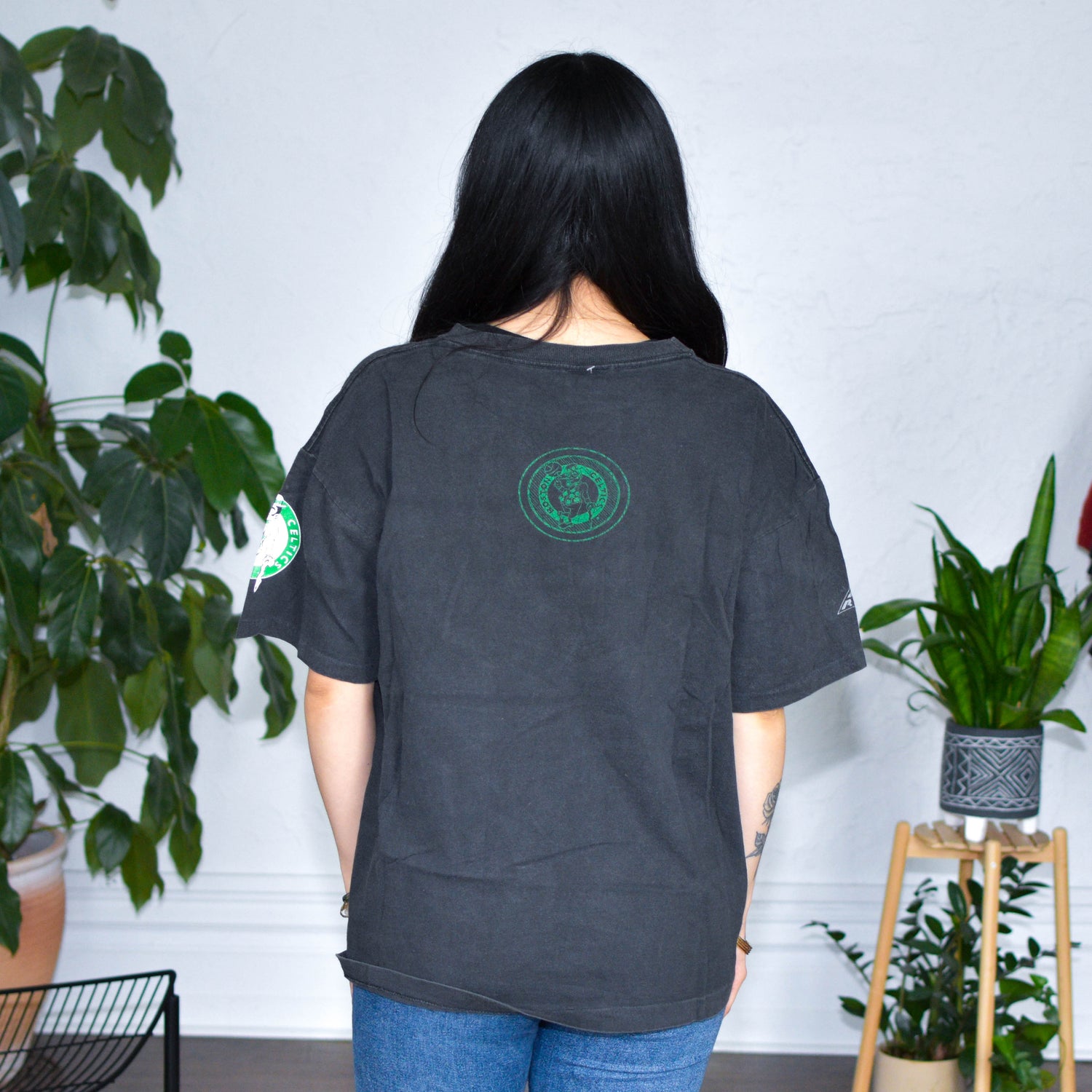 Vintage 90s Boston Celtics Graphic T-Shirt