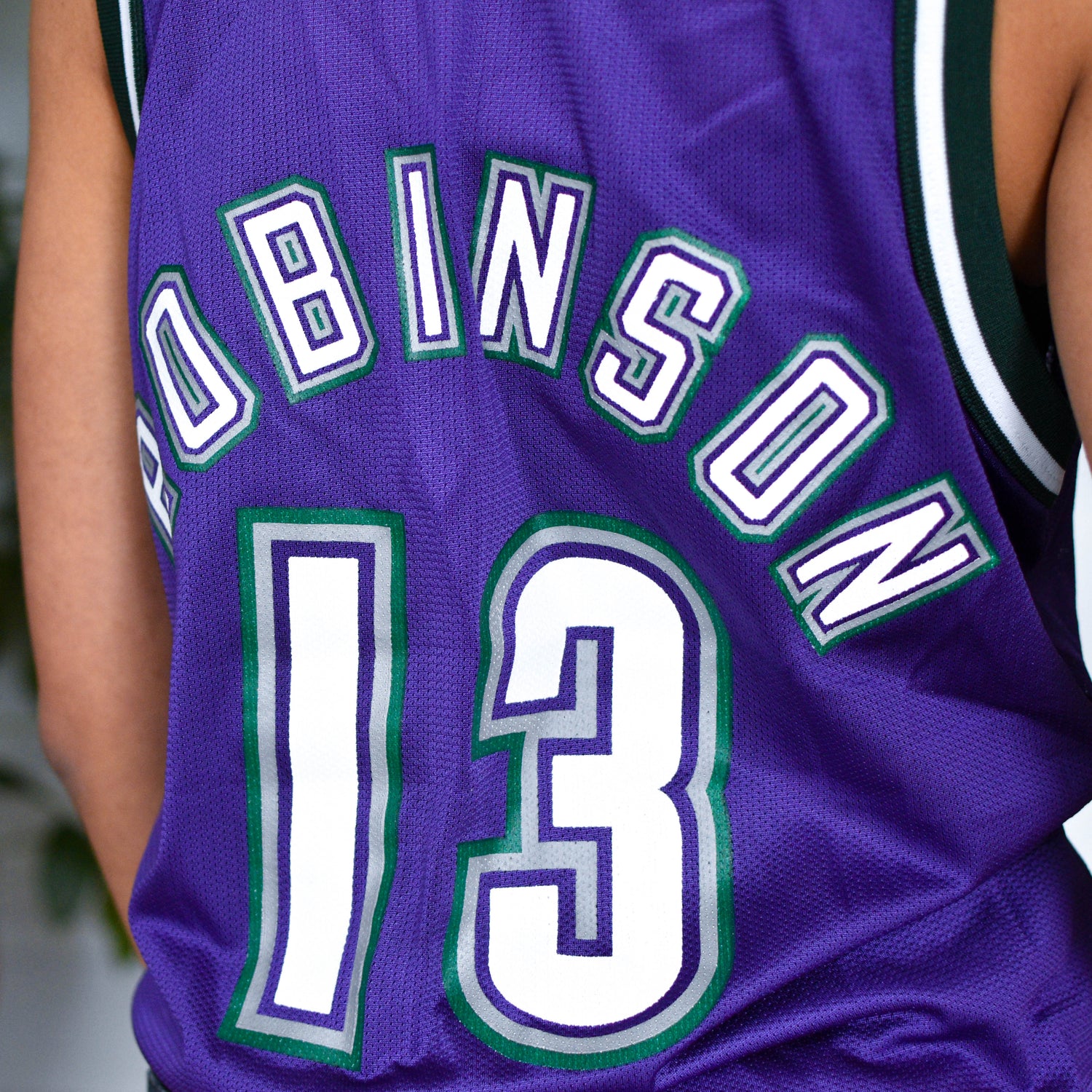 Vintage 90s Milwaukee Bucks Glenn Robinson Champion Jersey