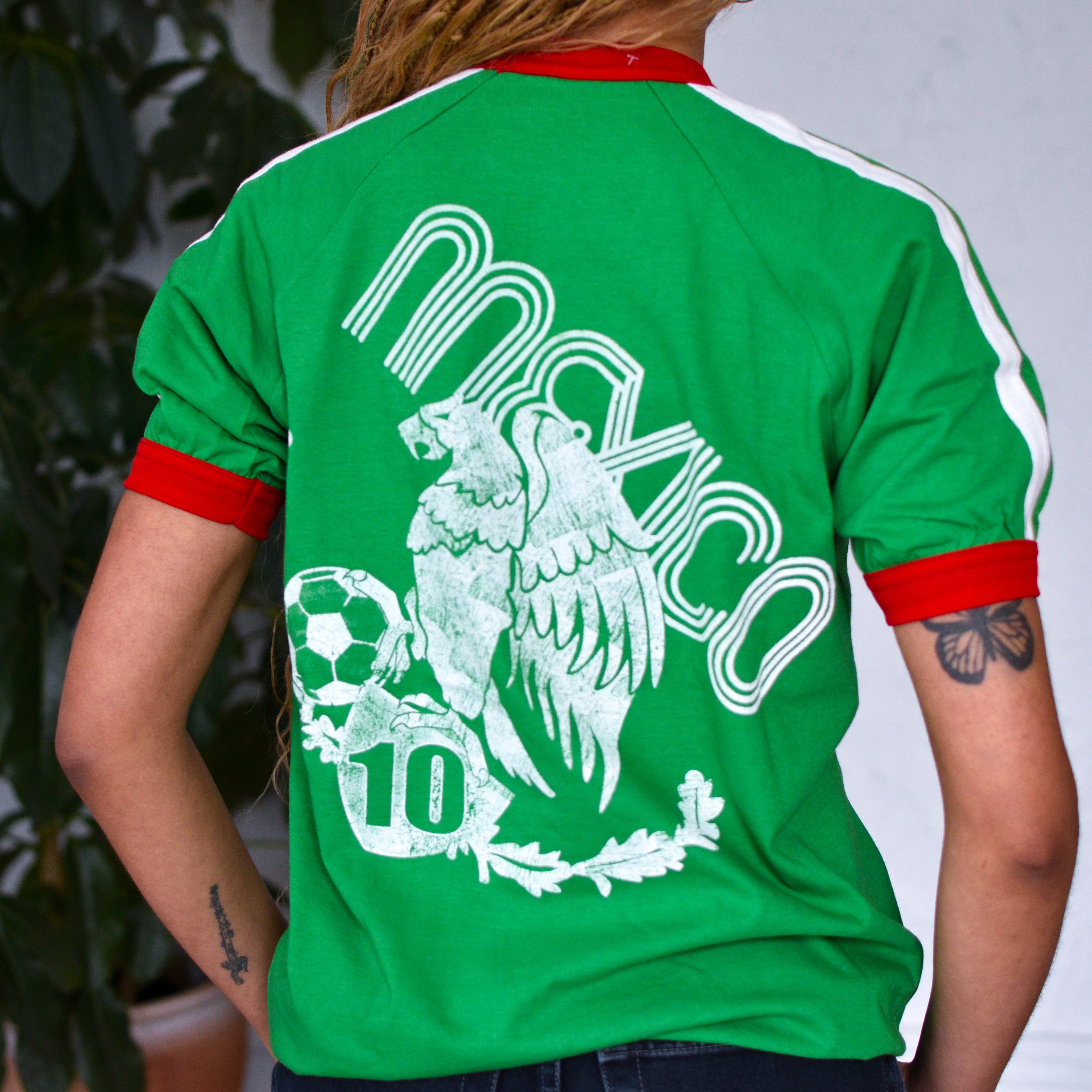 Vintage 2005 Mexico National Team Graphic T-Shirt