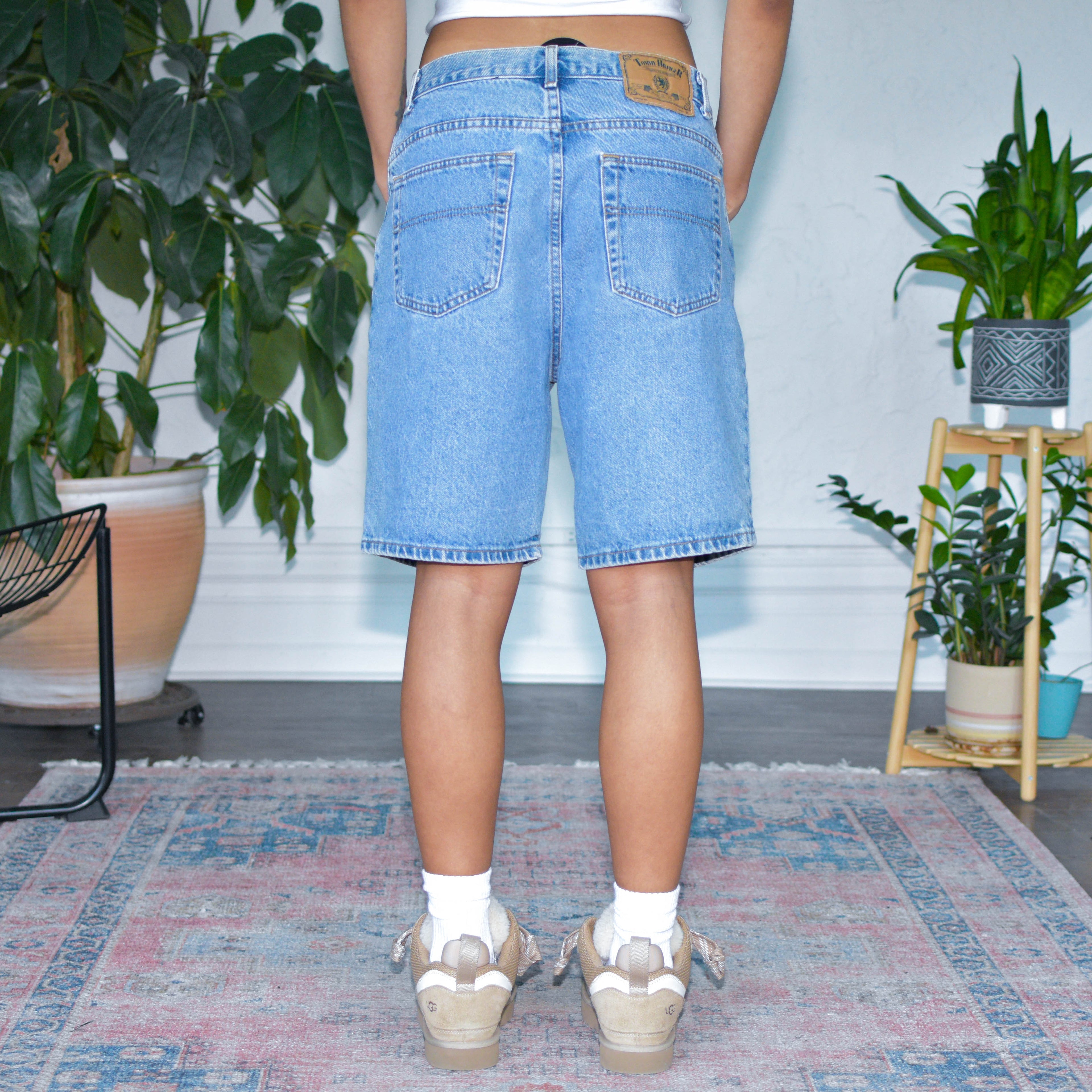 Vintage Tommy Hilfiger "Classic Fit" Jorts