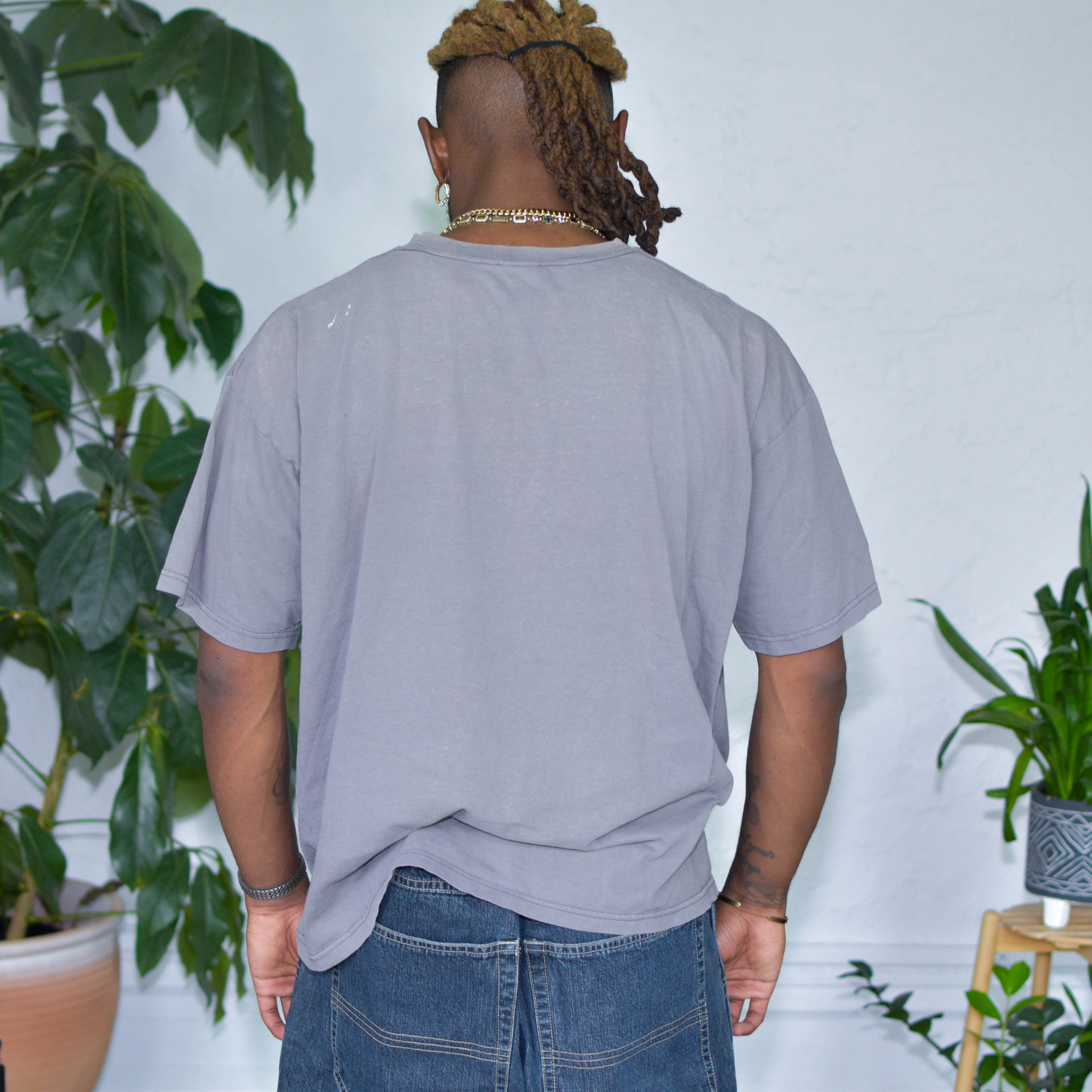 Vintage Y2K Tony Hawk Gray Graphic T-Shirt