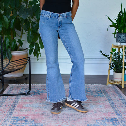 Vintage Y2K Silver Jeans Light Wash Flare Jeans
