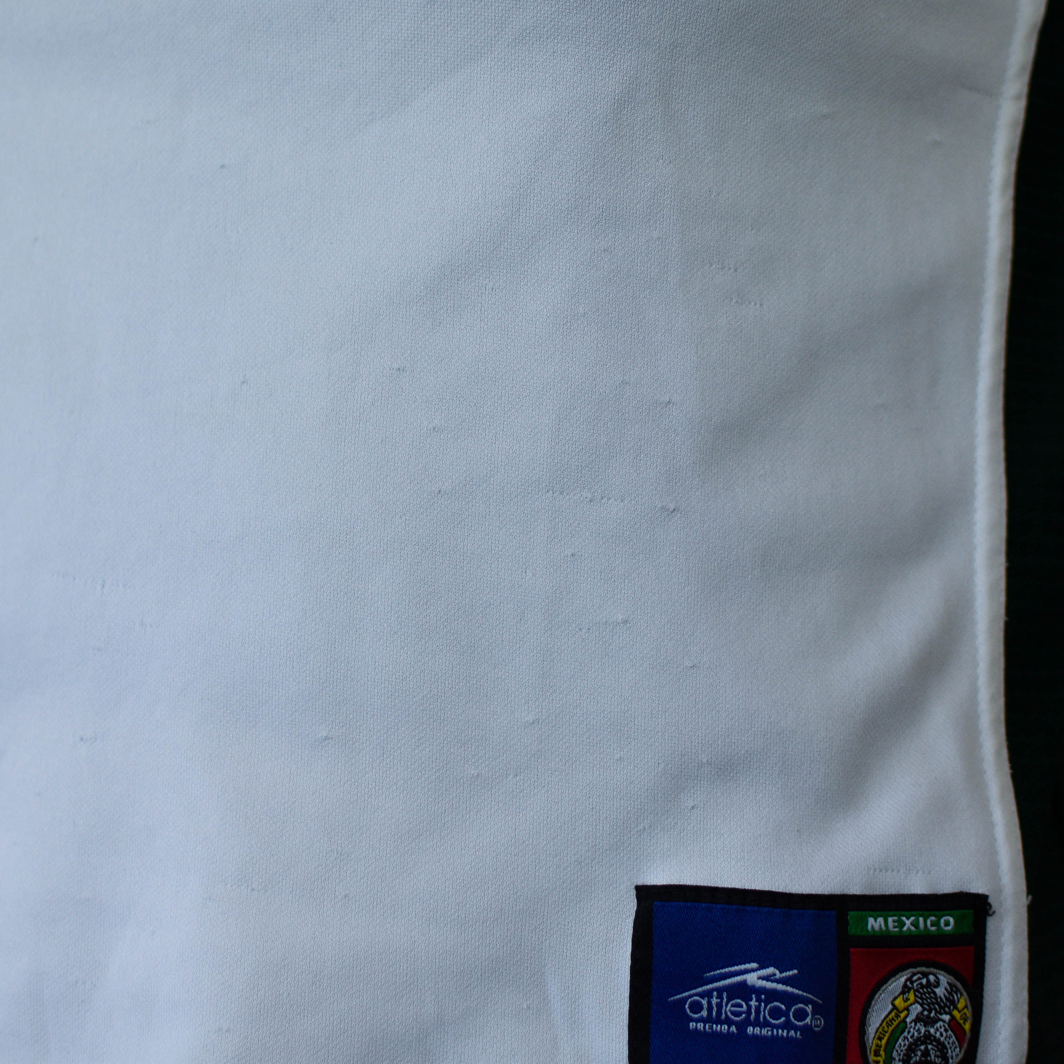 Vintage 2002 Femme Mexico World Cup White Jersey