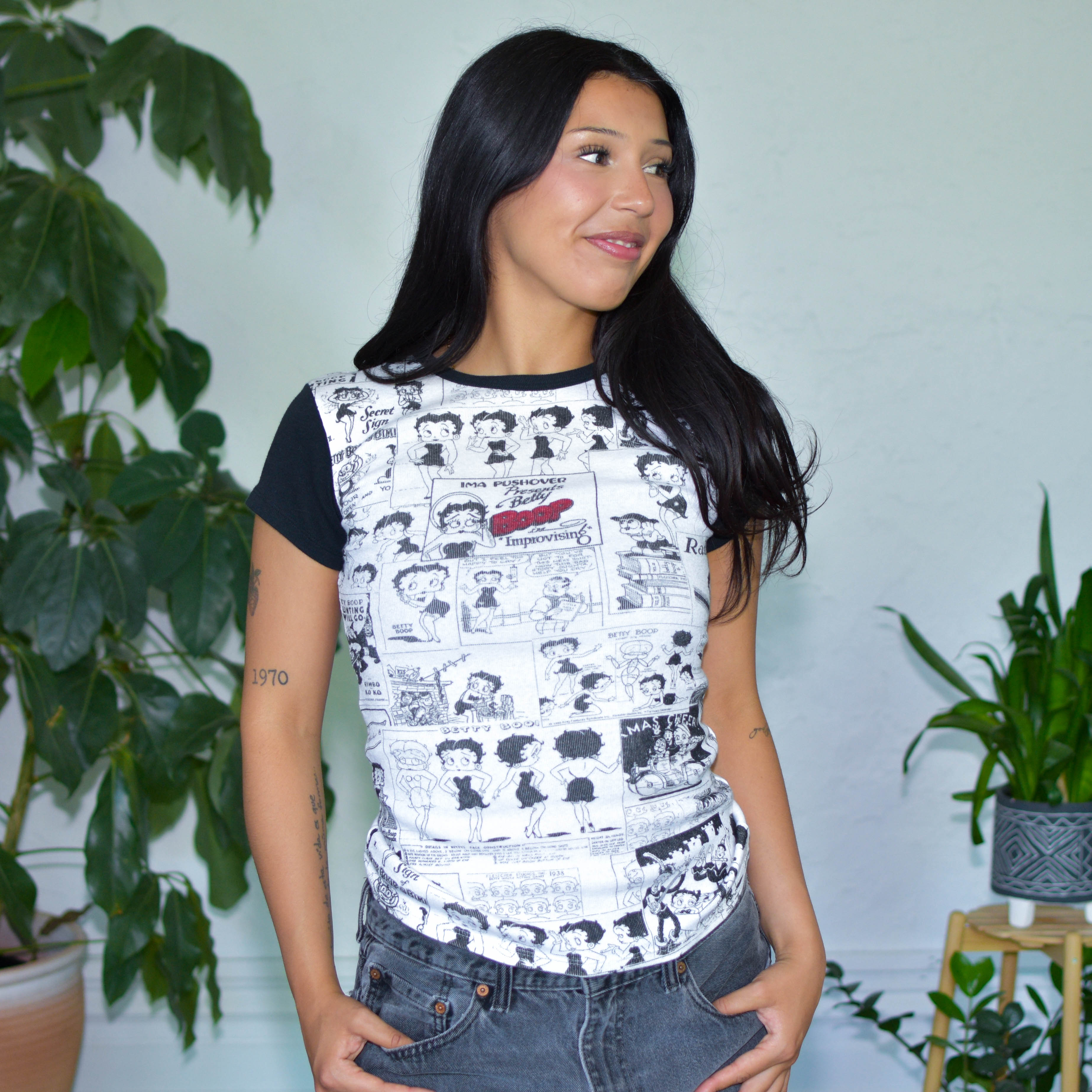 Vintage Y2K Betty Boop Comic Strip T-Shirt