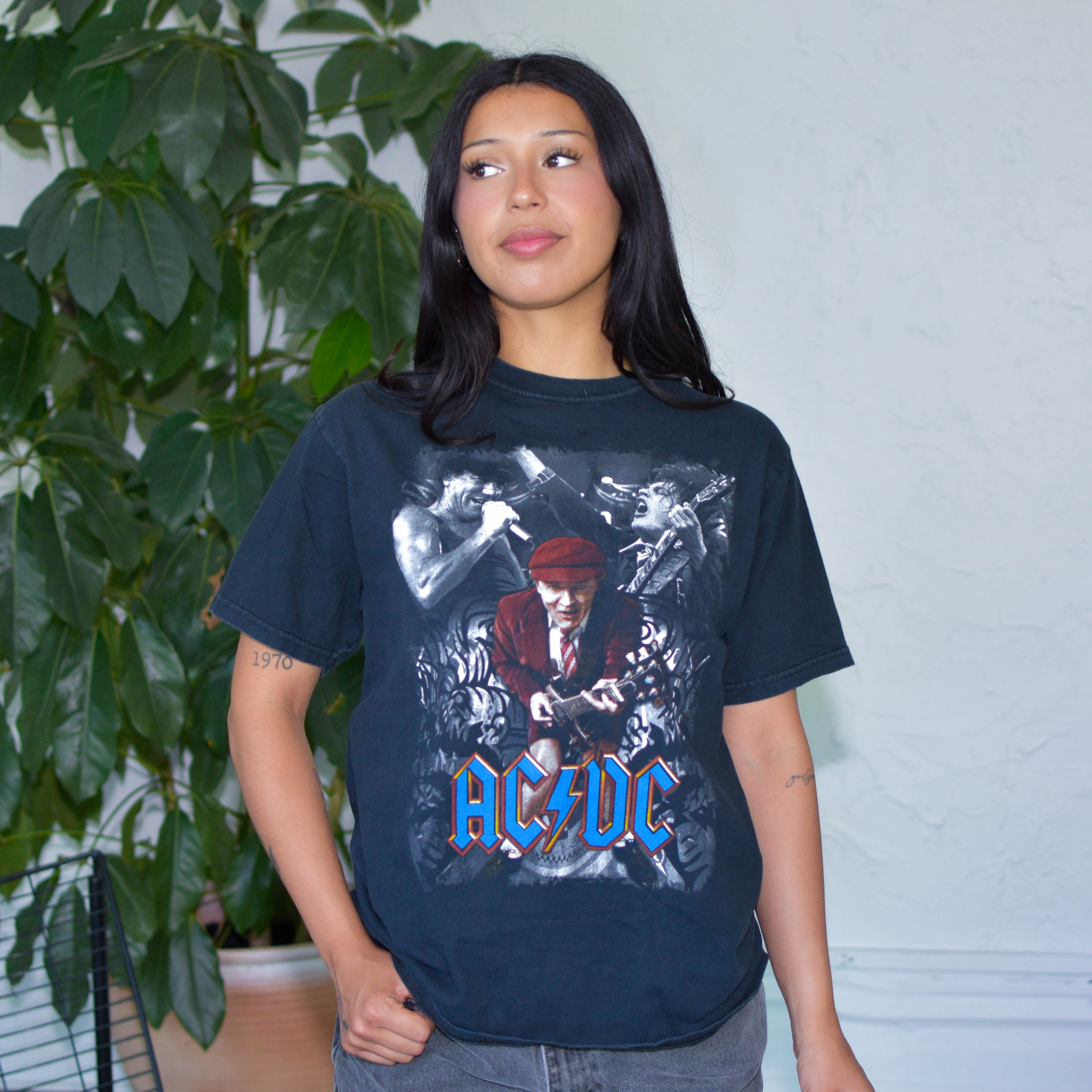 Vintage 90s AC/DC Graphic T-Shirt