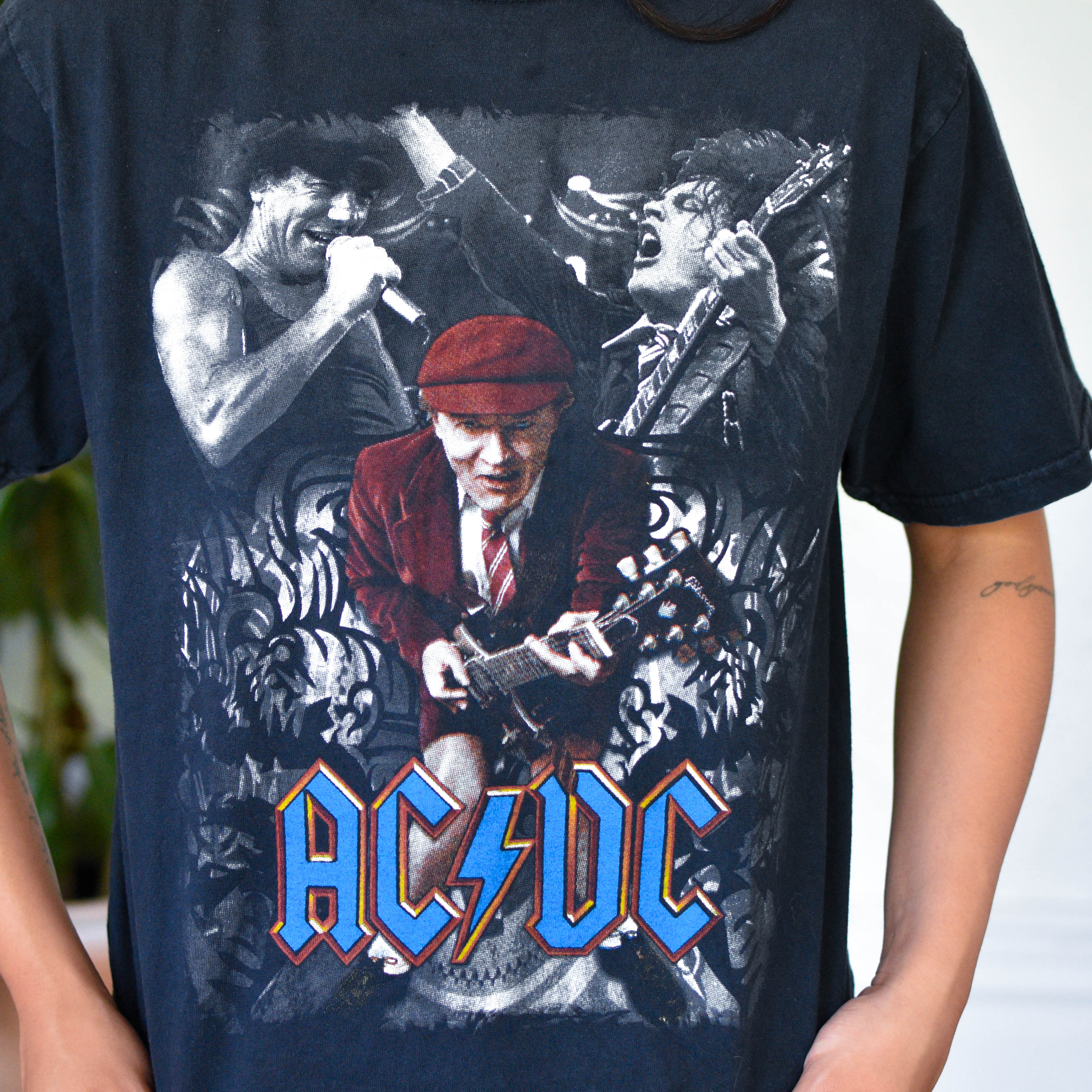 Vintage 90s AC/DC Graphic T-Shirt