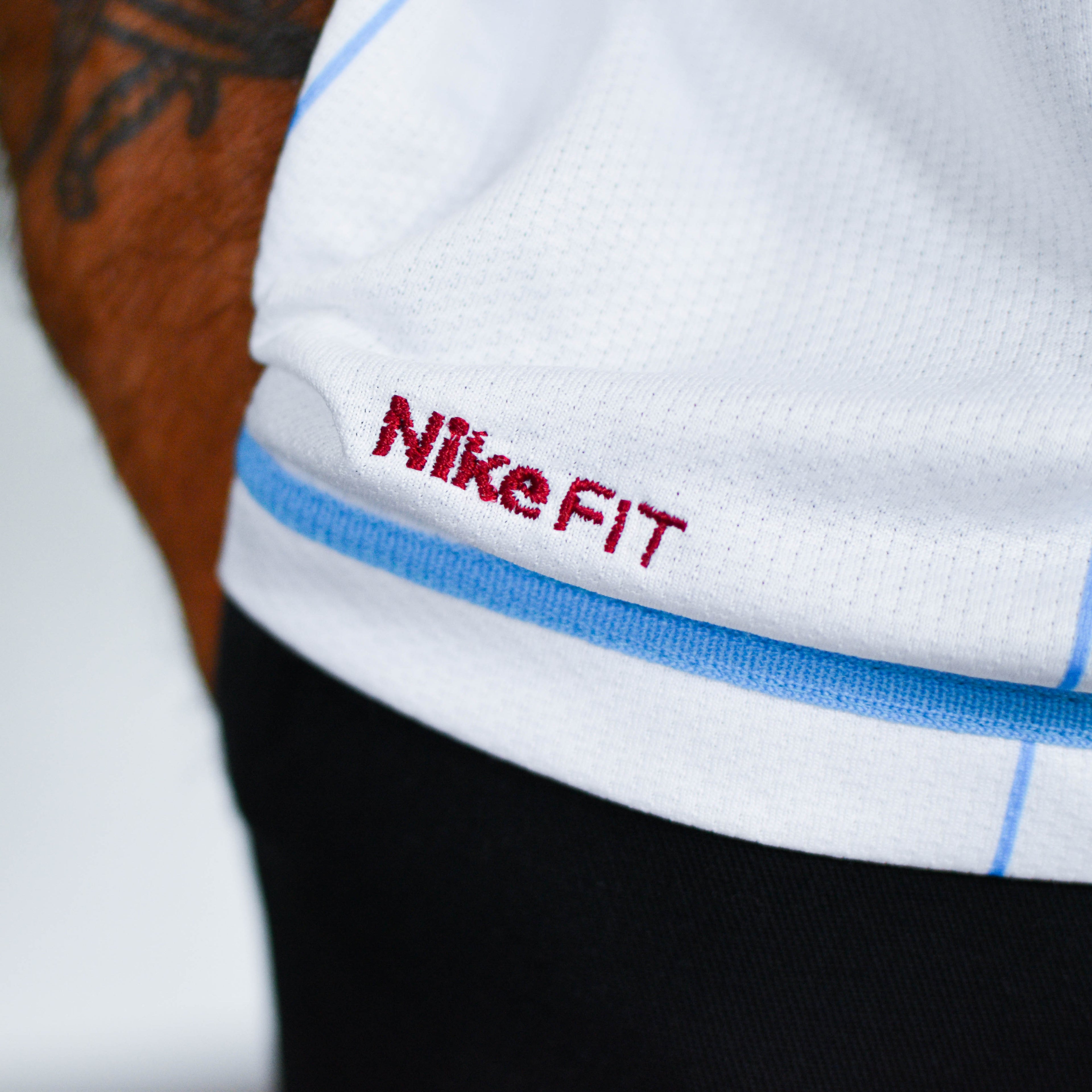 Vintage 2007-08 Aston Villa FC Nike Jersey