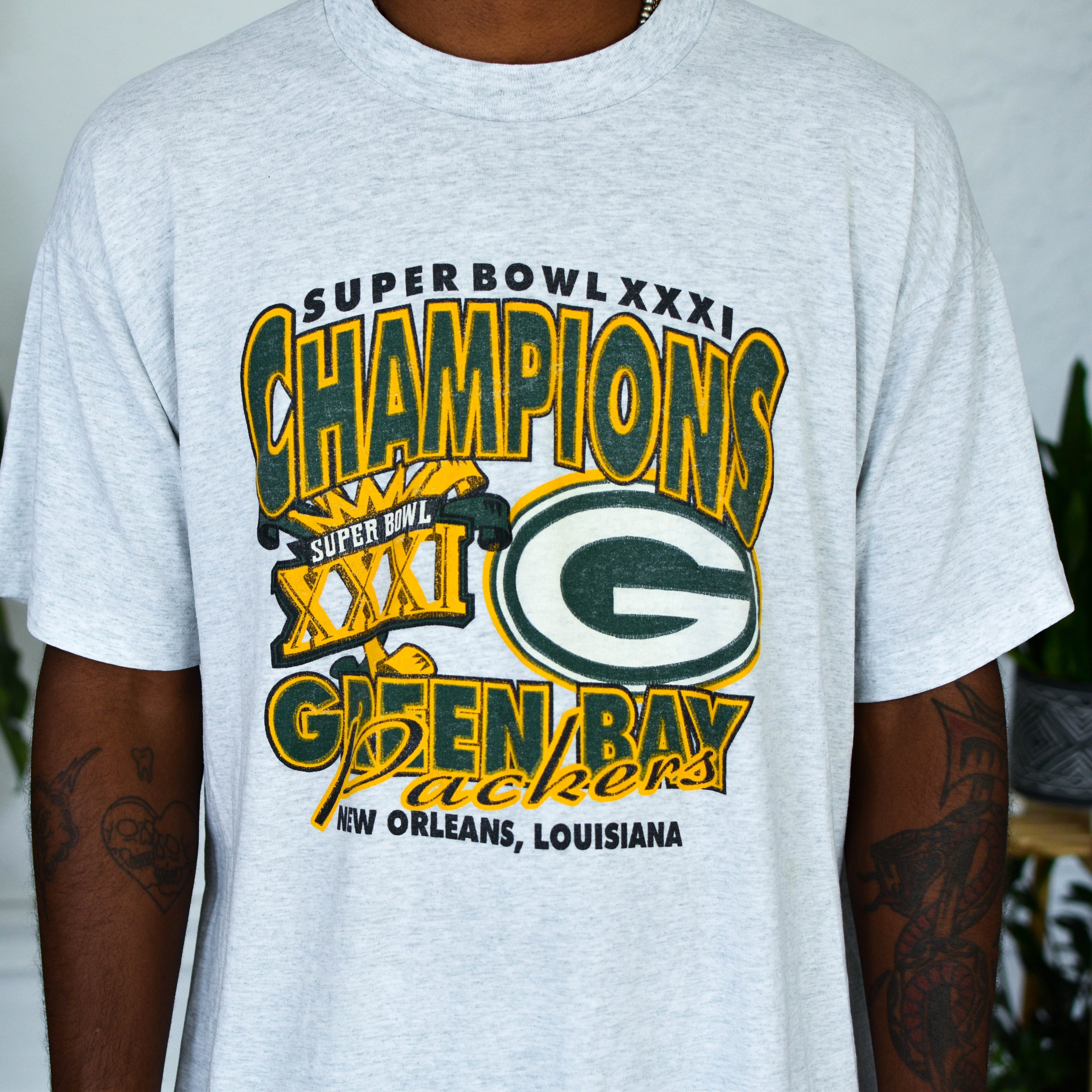 Vintage 1997 Green Bay Packers Superbowl Champions Graphic T-Shirt