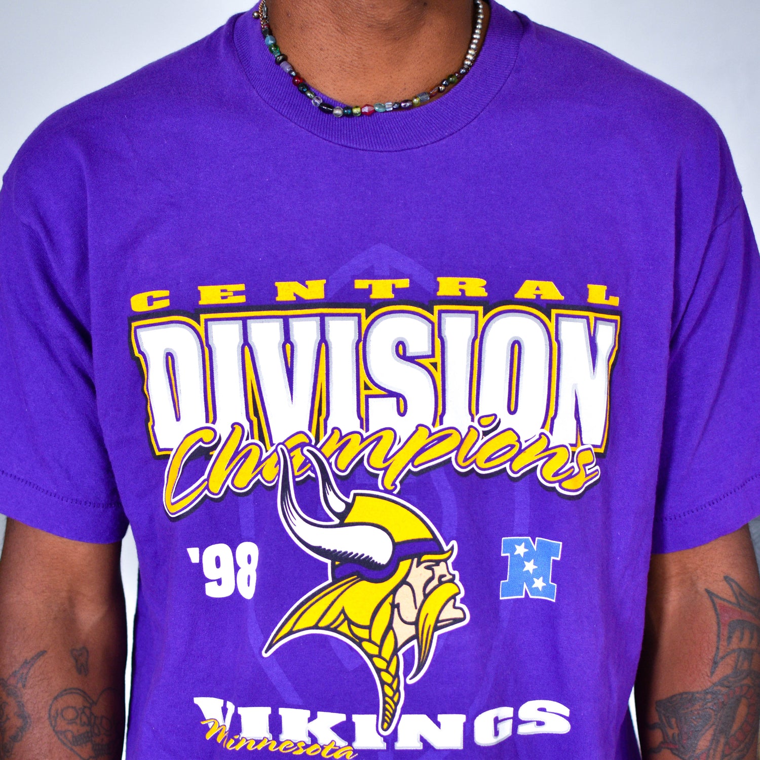 Vintage 1998 Minnesota Vikings Division Champions Graphic T-Shirt