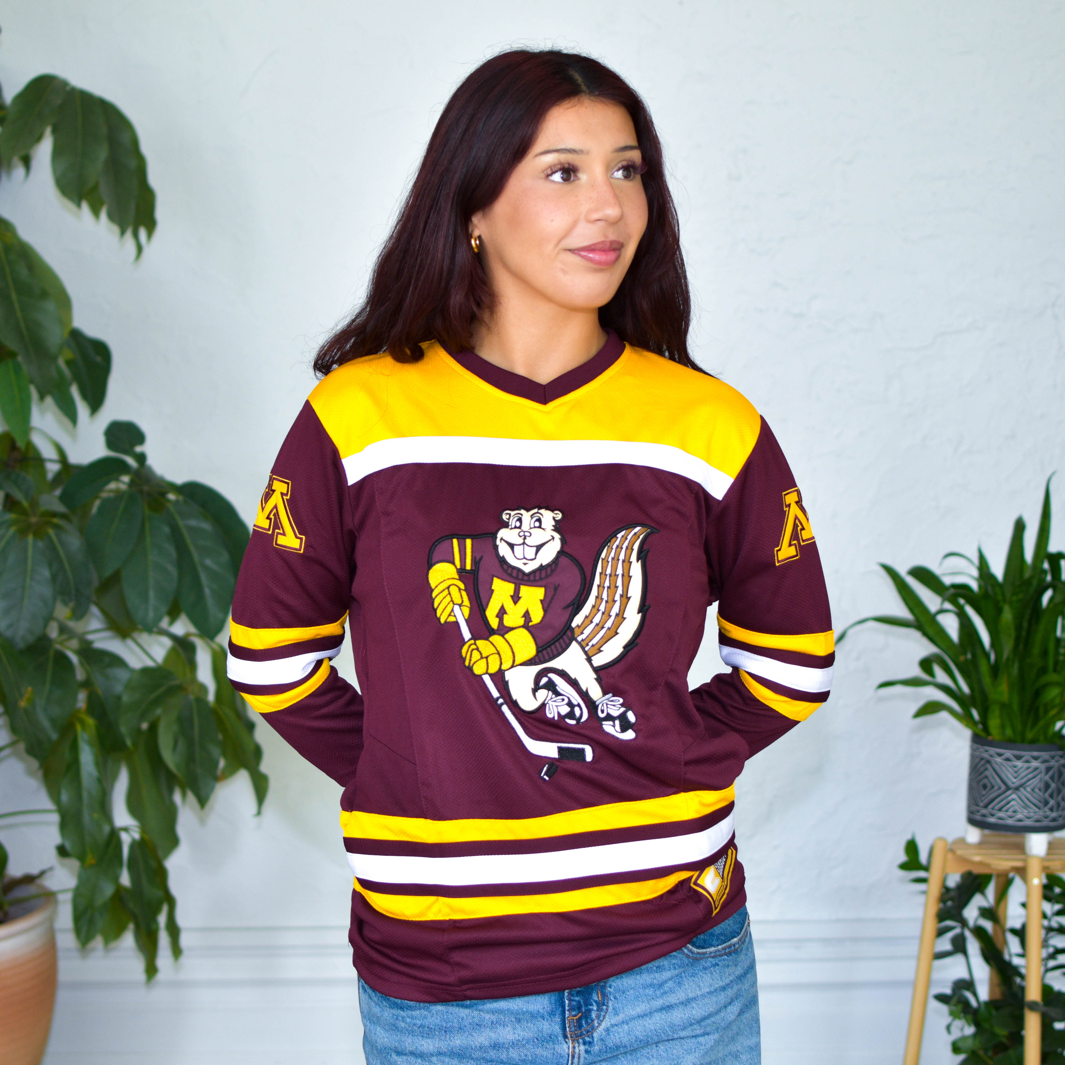 Vintage University of Minnesota Femme Hockey Jersey