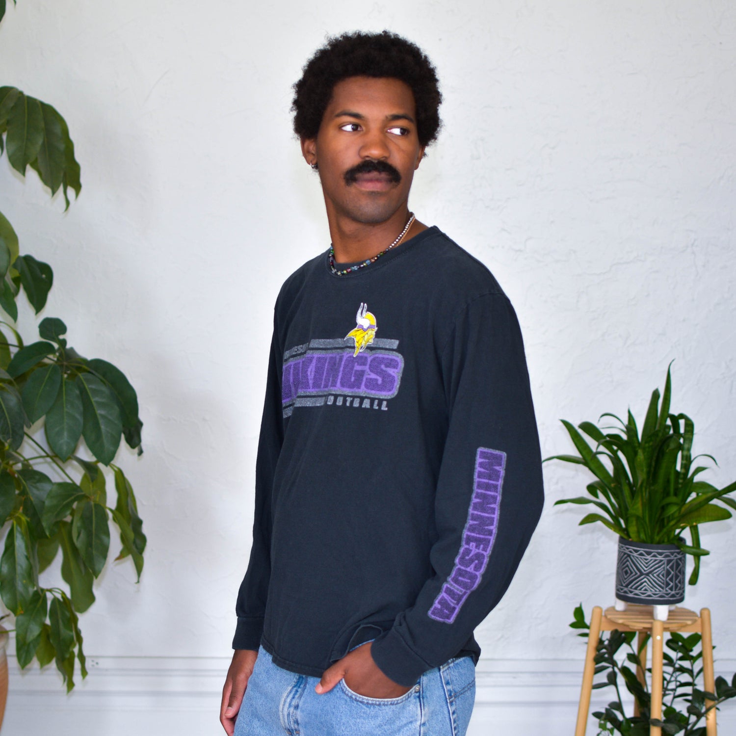 Vintage Minnesota Vikings Long-Sleeve T-Shirt