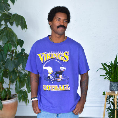 Vintage Minnesota Vikings 3D Logo T-Shirt