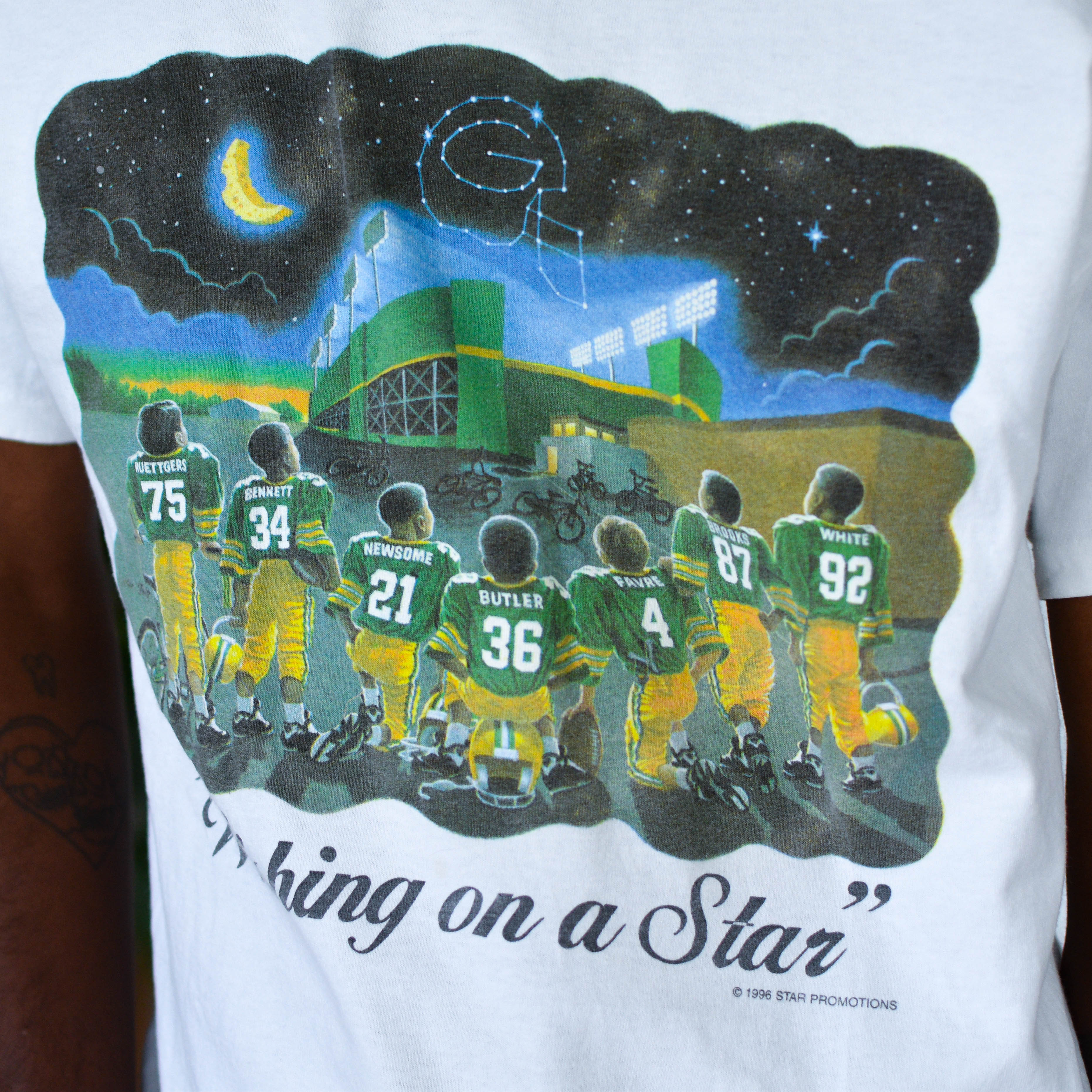 Vintage 1996 Green Bay Packers "Wishing on a Star" Graphic T-Shirt