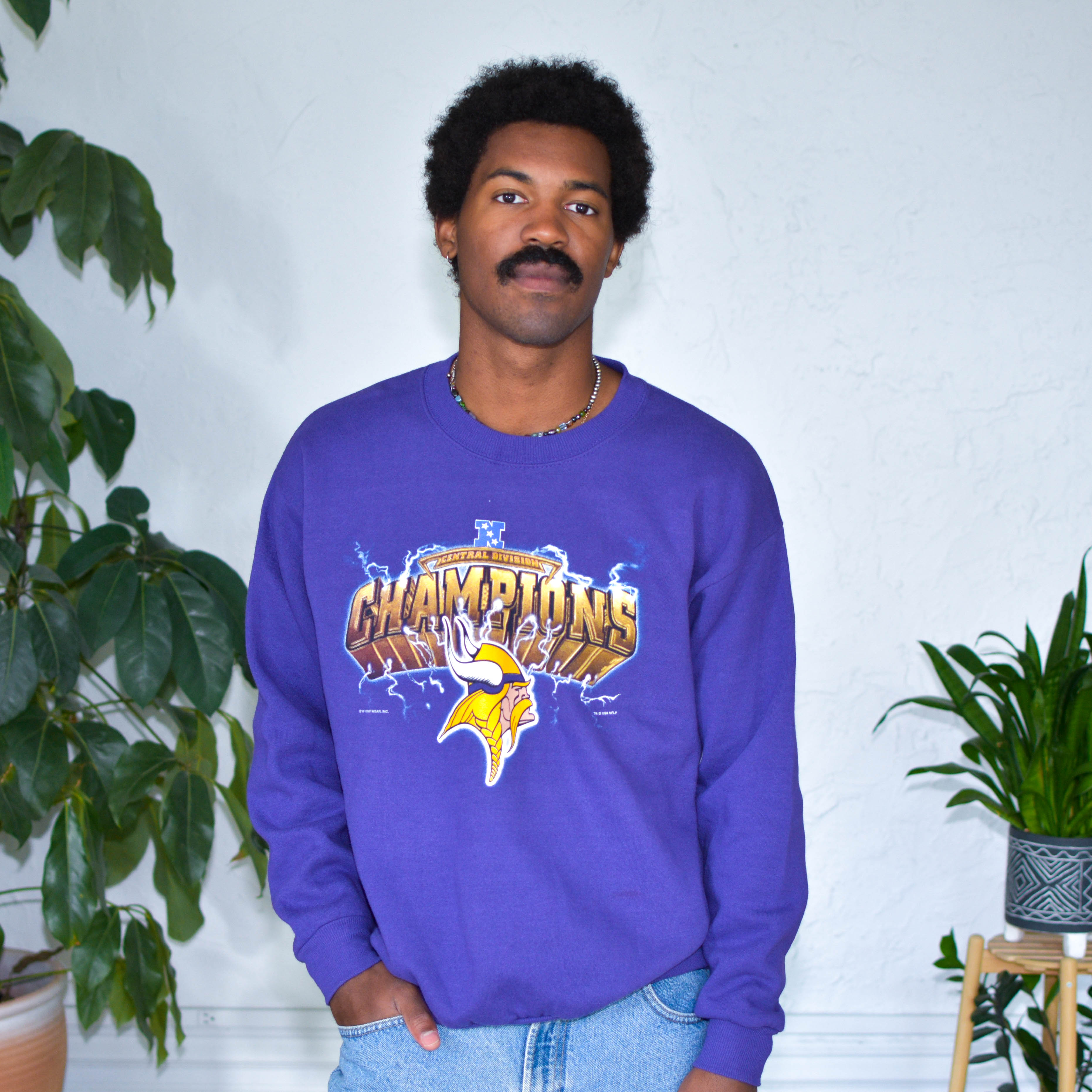 Vintage 1998 Minnesota Vikings Lightning Sweatshirt