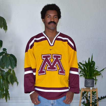 Vintage 2005 University of Minnesota Women&