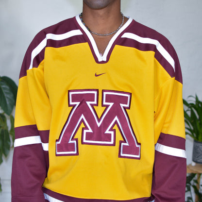 Vintage 2005 University of Minnesota Women&