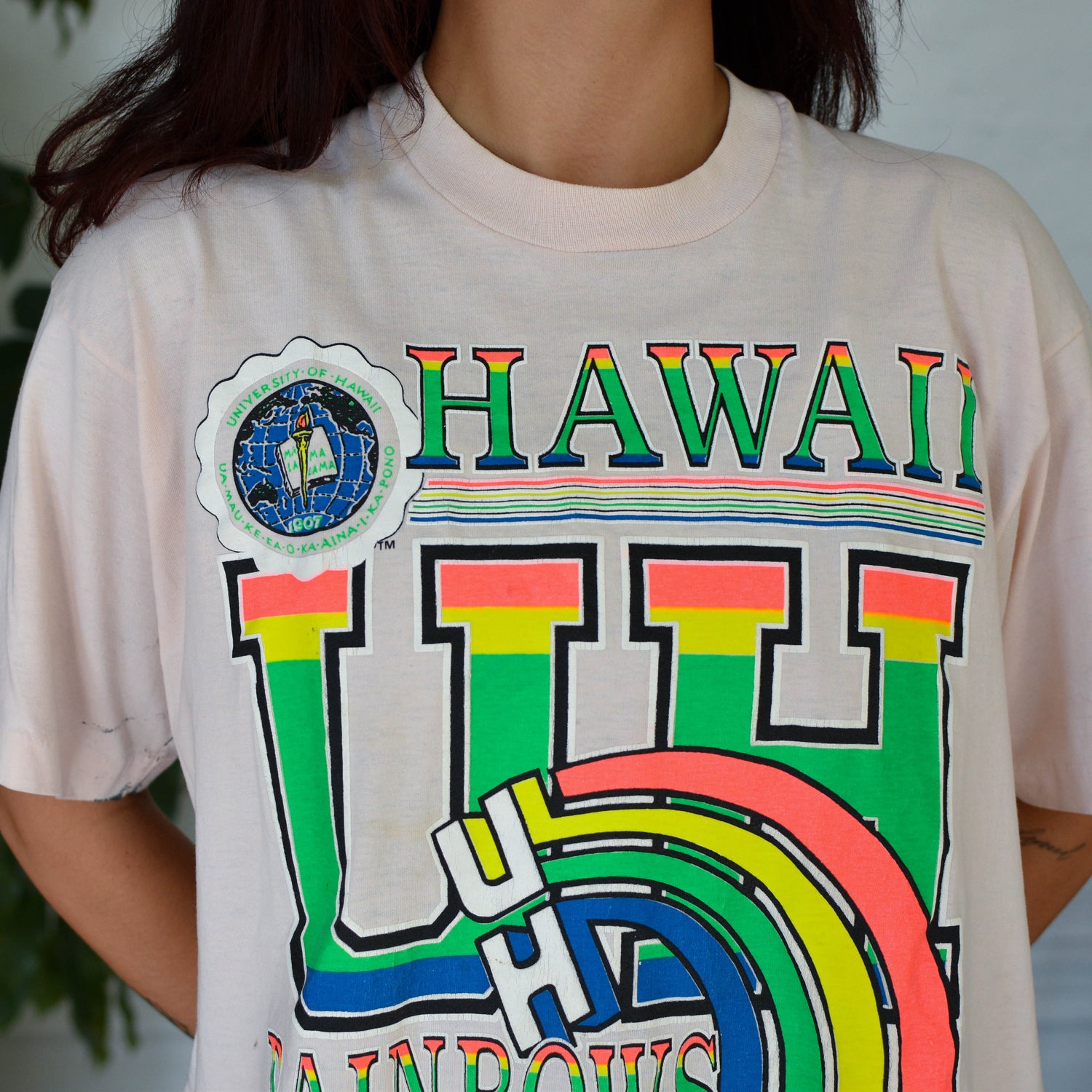 Vintage University of Hawii Graphic T-Shirt