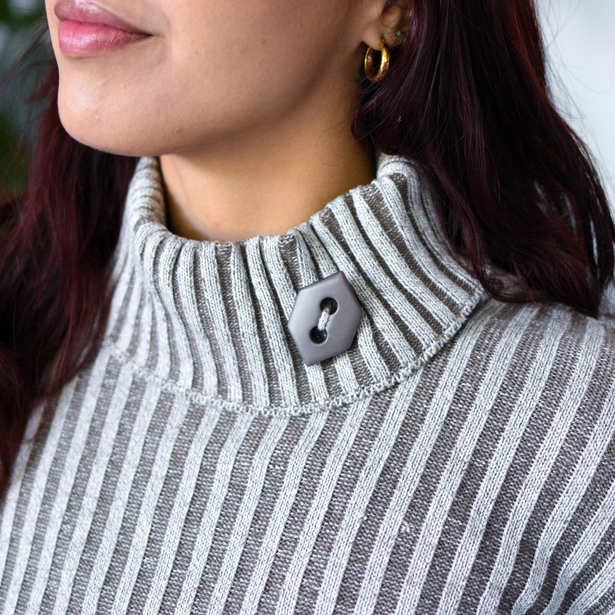 Vintage 90s Femme Ribbed Two Toned Turtleneck Sweater